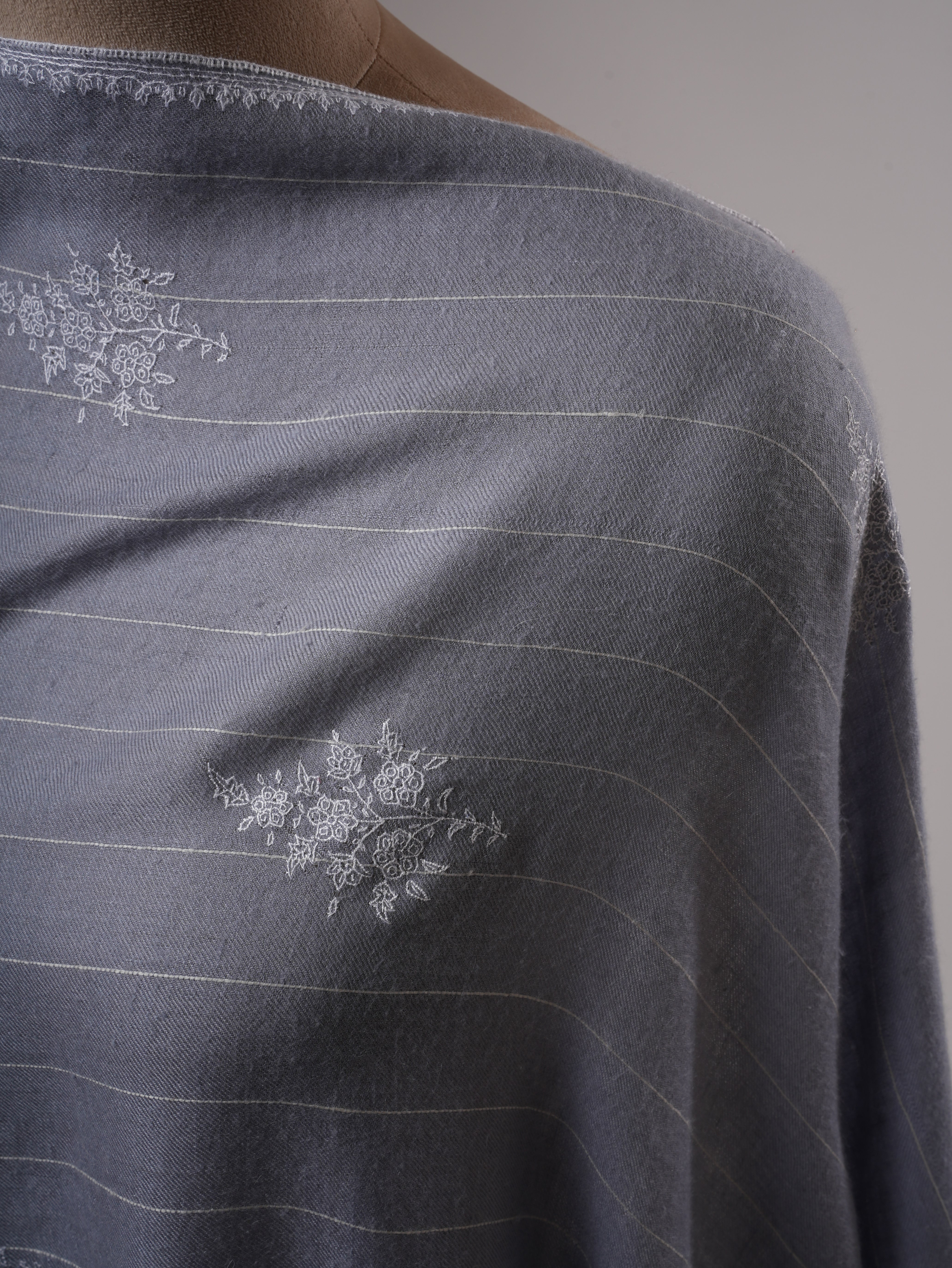 Hand Embroidered Shahkaar Baby Soft Pashmina Shawl – Luxurious Kashmiri Wrap Shahkaar