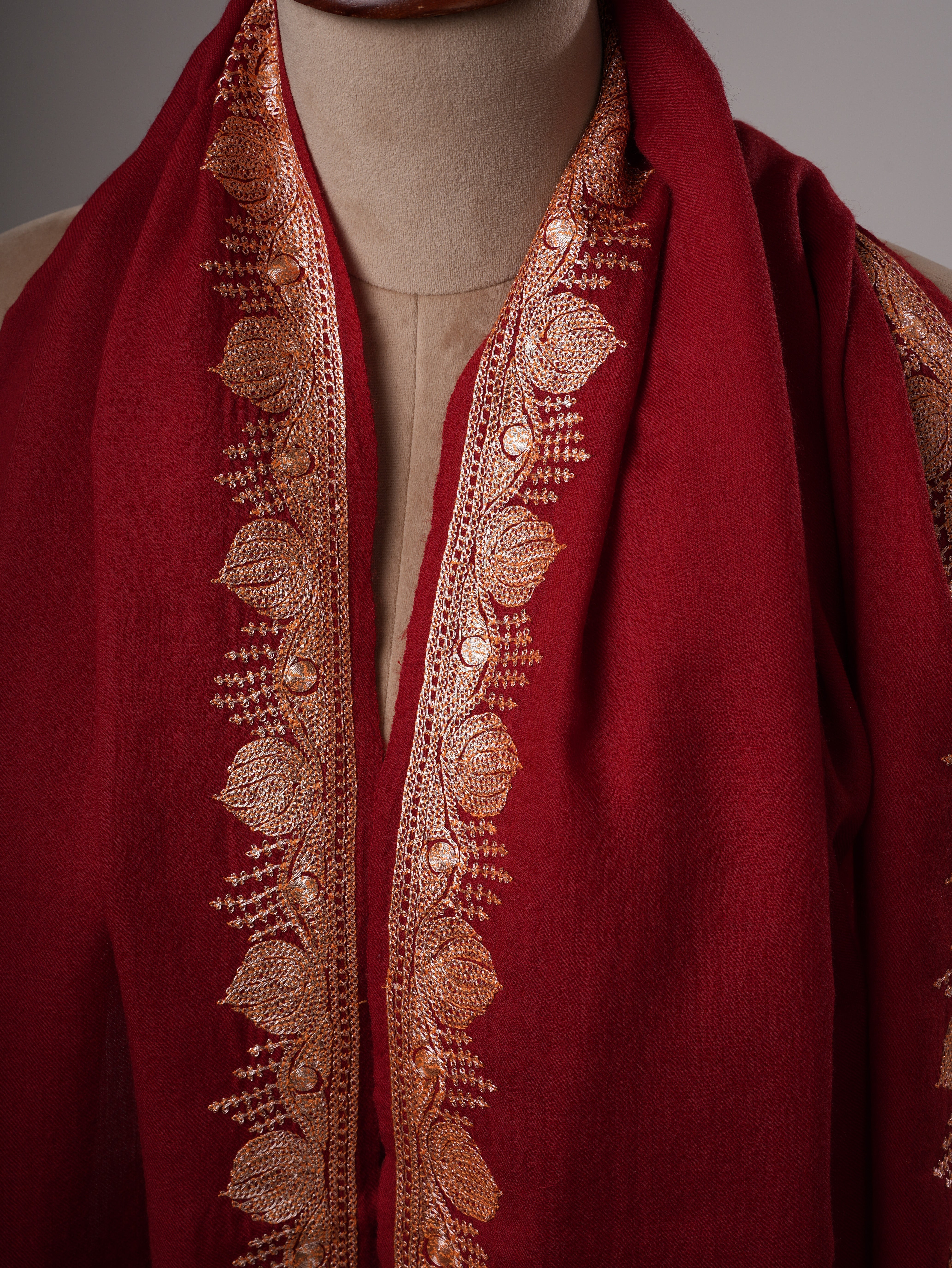 Hand Embroidered Tilla Neemdaur Fine Wool Shawl – Kashmiri Heritage Elegance Shahkaar