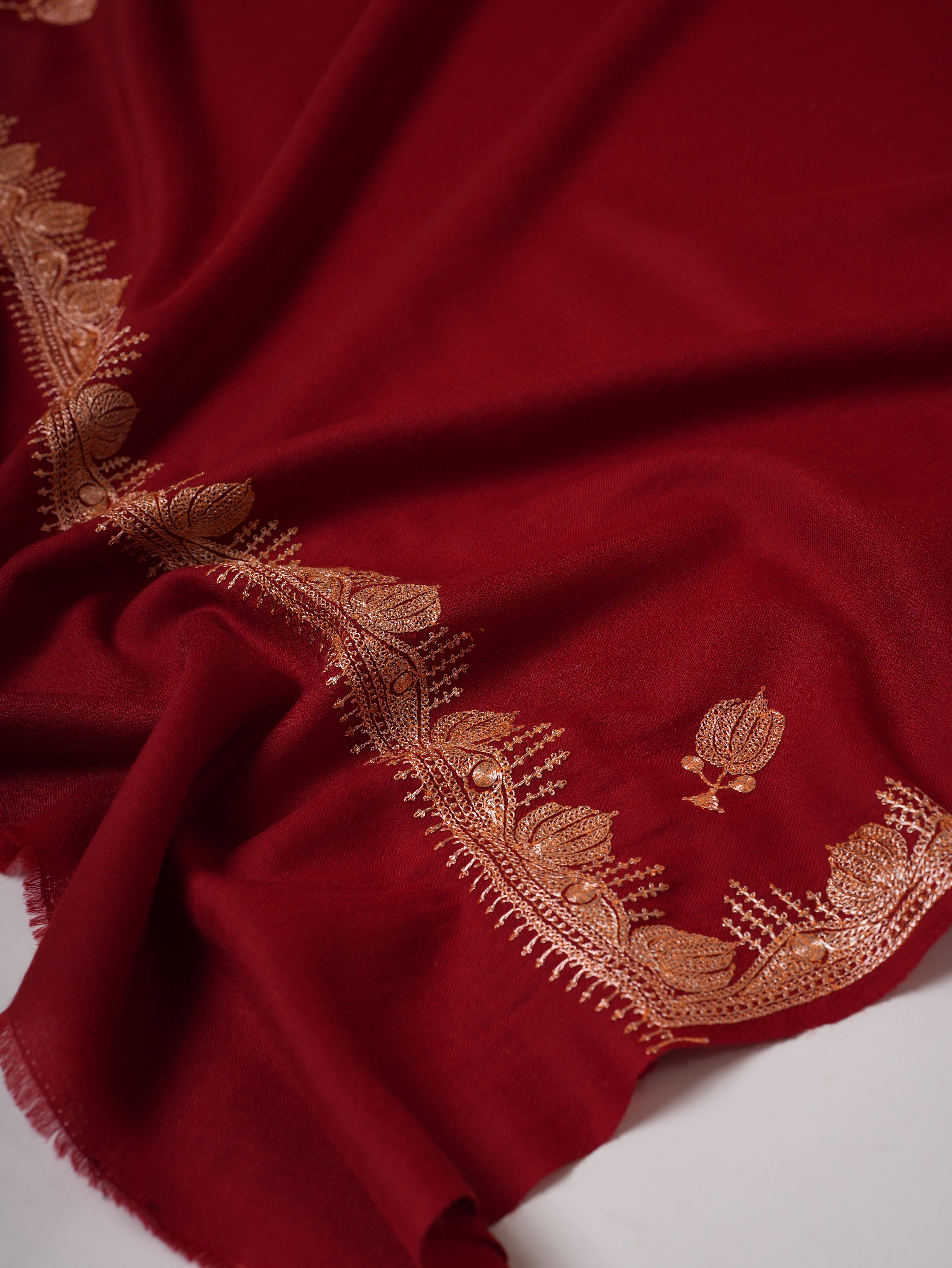 Hand Embroidered Tilla Neemdaur Fine Wool Shawl – Kashmiri Heritage Elegance Shahkaar