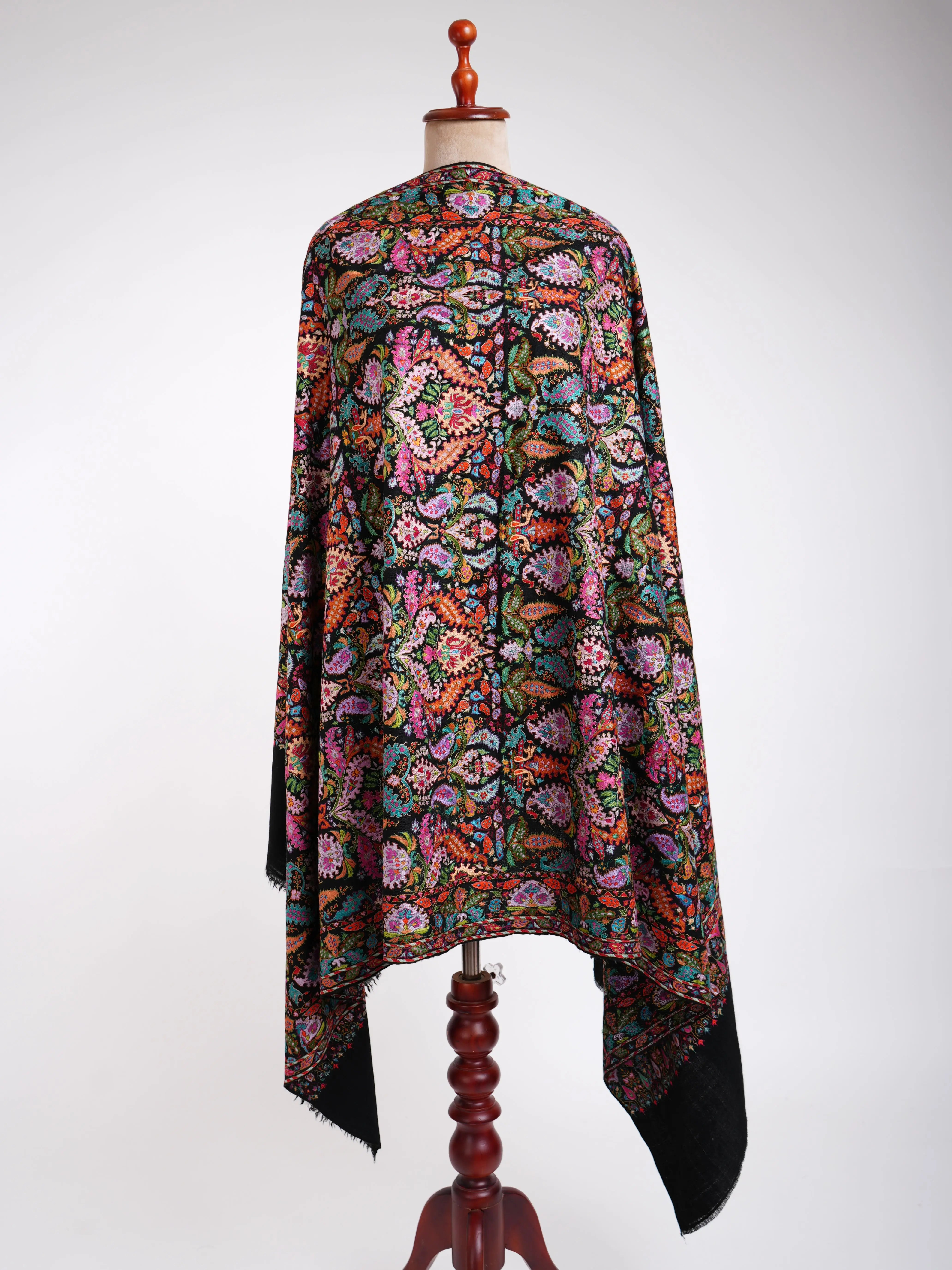 Hand Embroidery Jamavar Black Pashmina Shawl Shahkaar