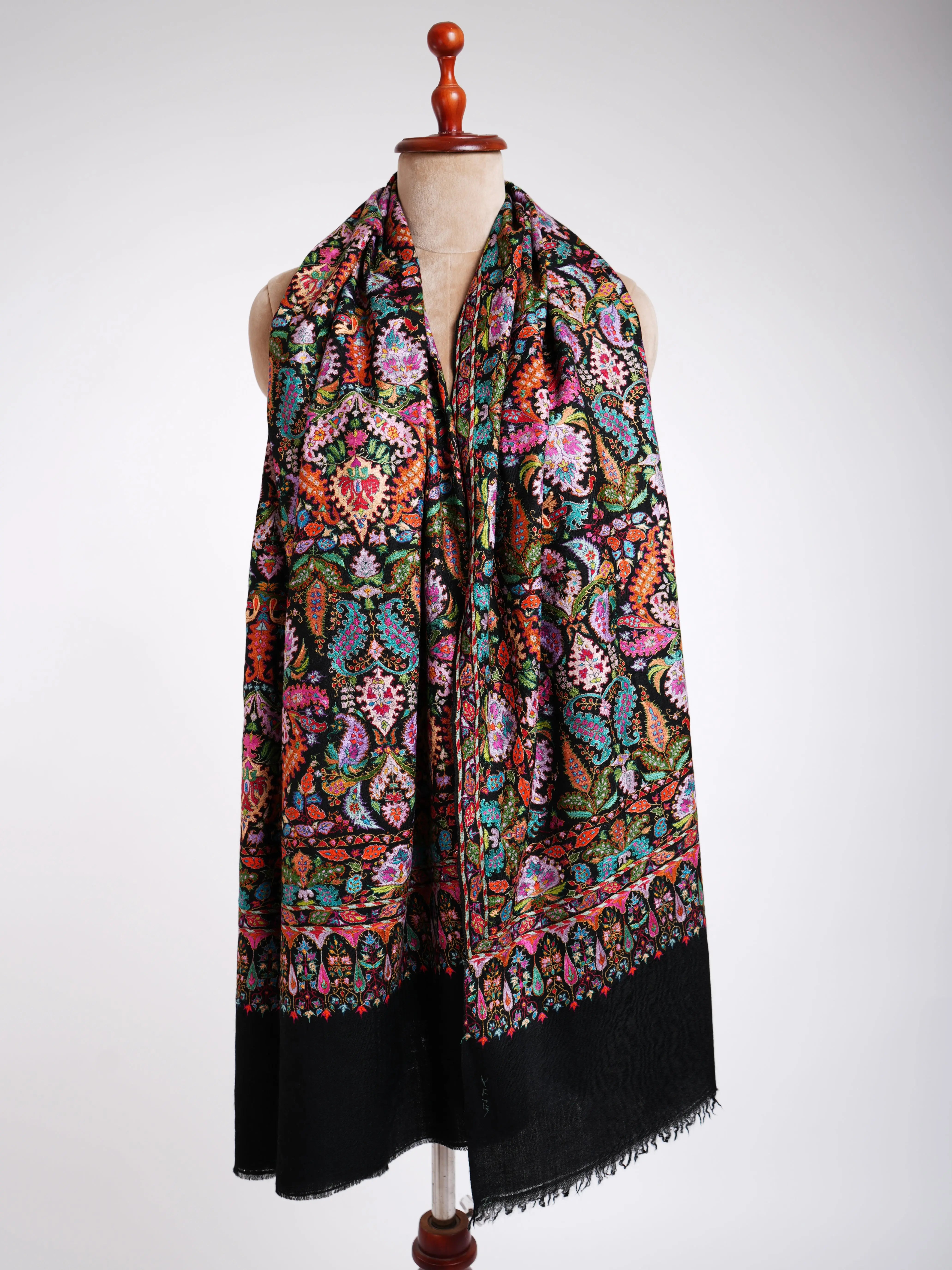 Hand Embroidery Jamavar Black Pashmina Shawl Shahkaar