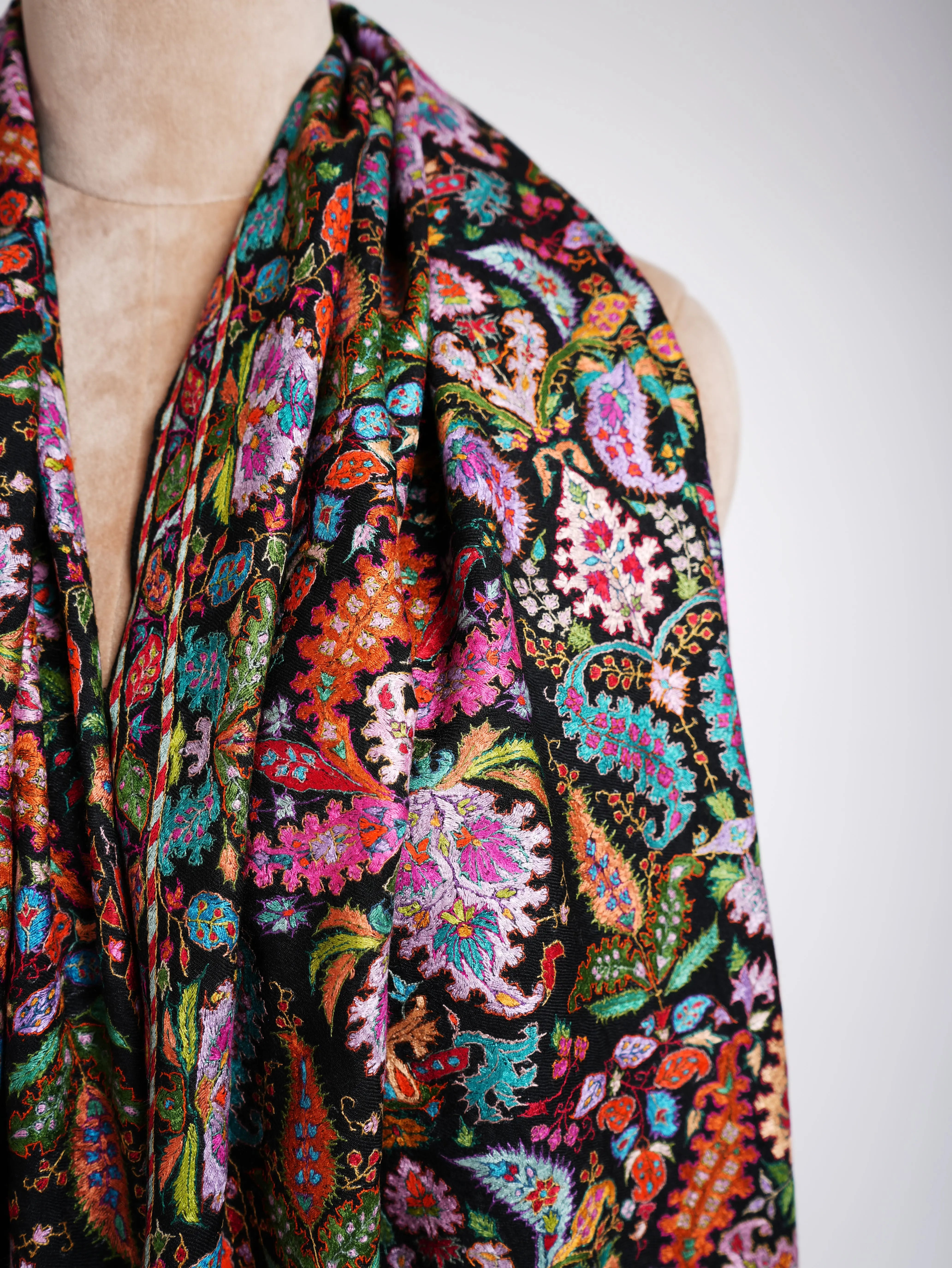 Hand Embroidery Jamavar Black Pashmina Shawl Shahkaar