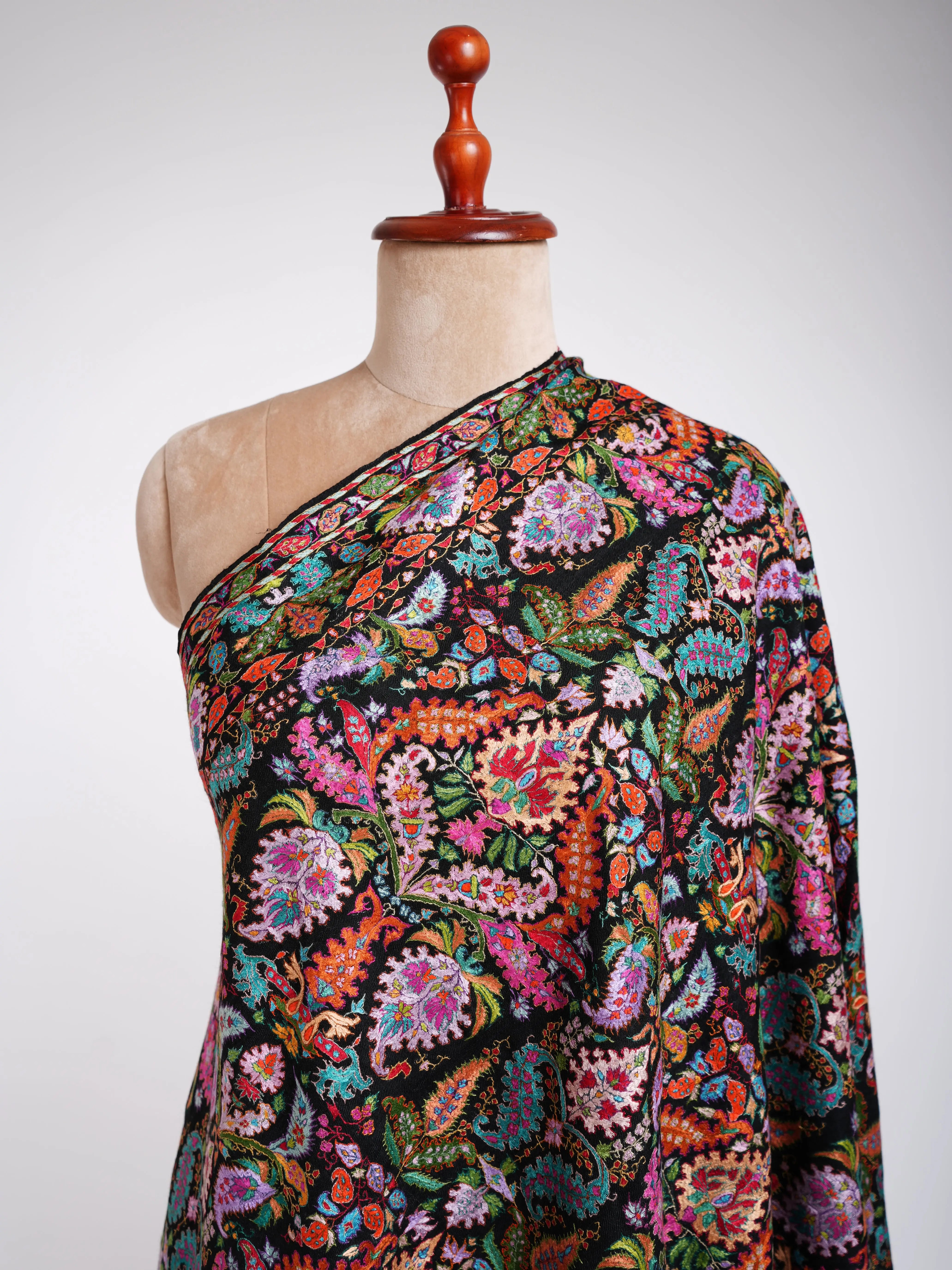 Hand Embroidery Jamavar Black Pashmina Shawl Shahkaar