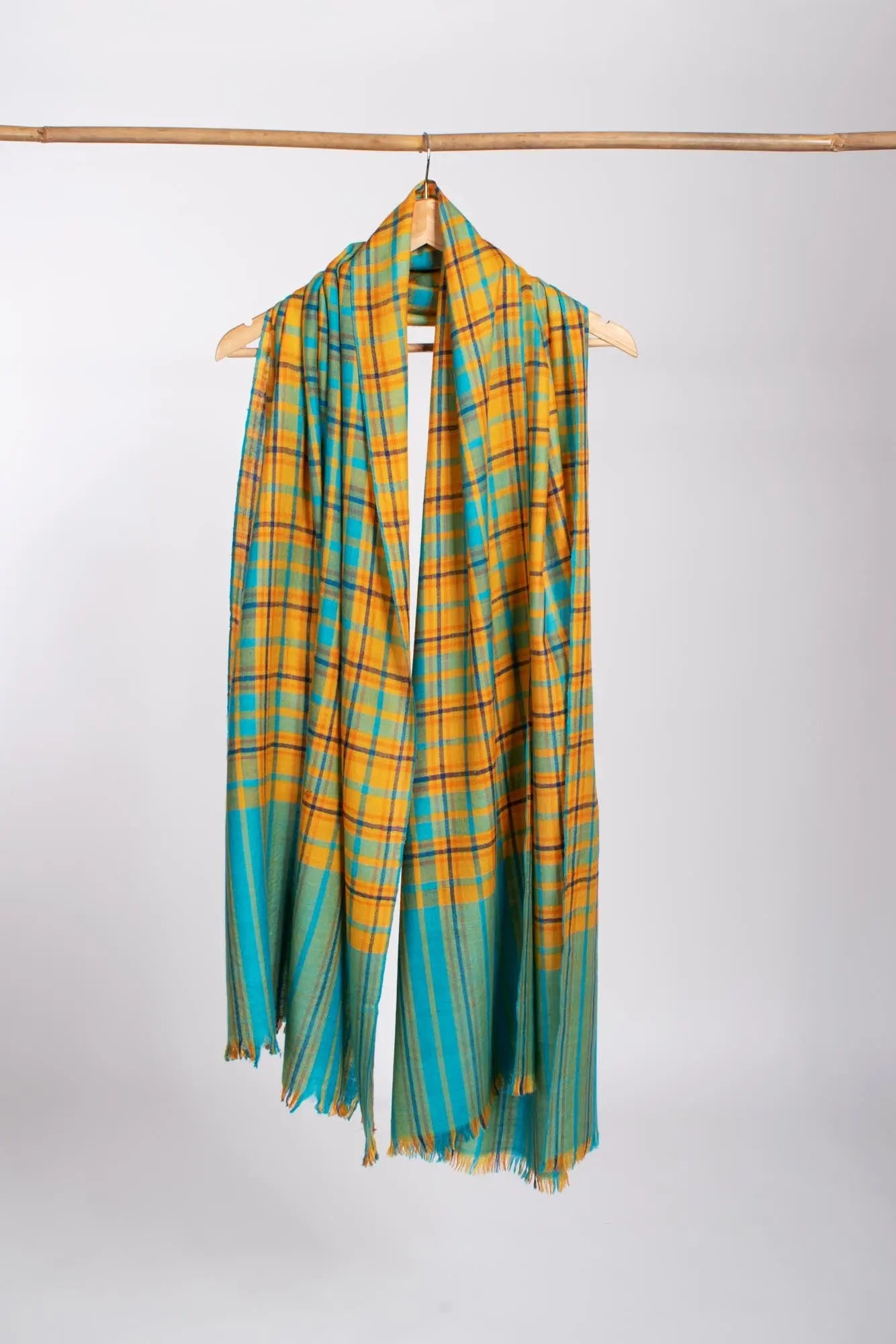 Handcrafted Kashmiri Pashmina Wrap tailored for Women - ROTHER Shahkaar
