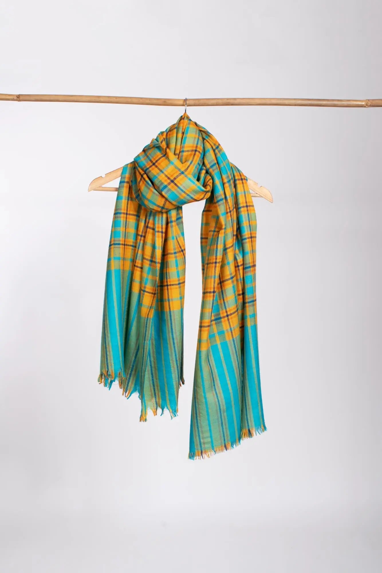 Handcrafted Kashmiri Pashmina Wrap tailored for Women - ROTHER Shahkaar