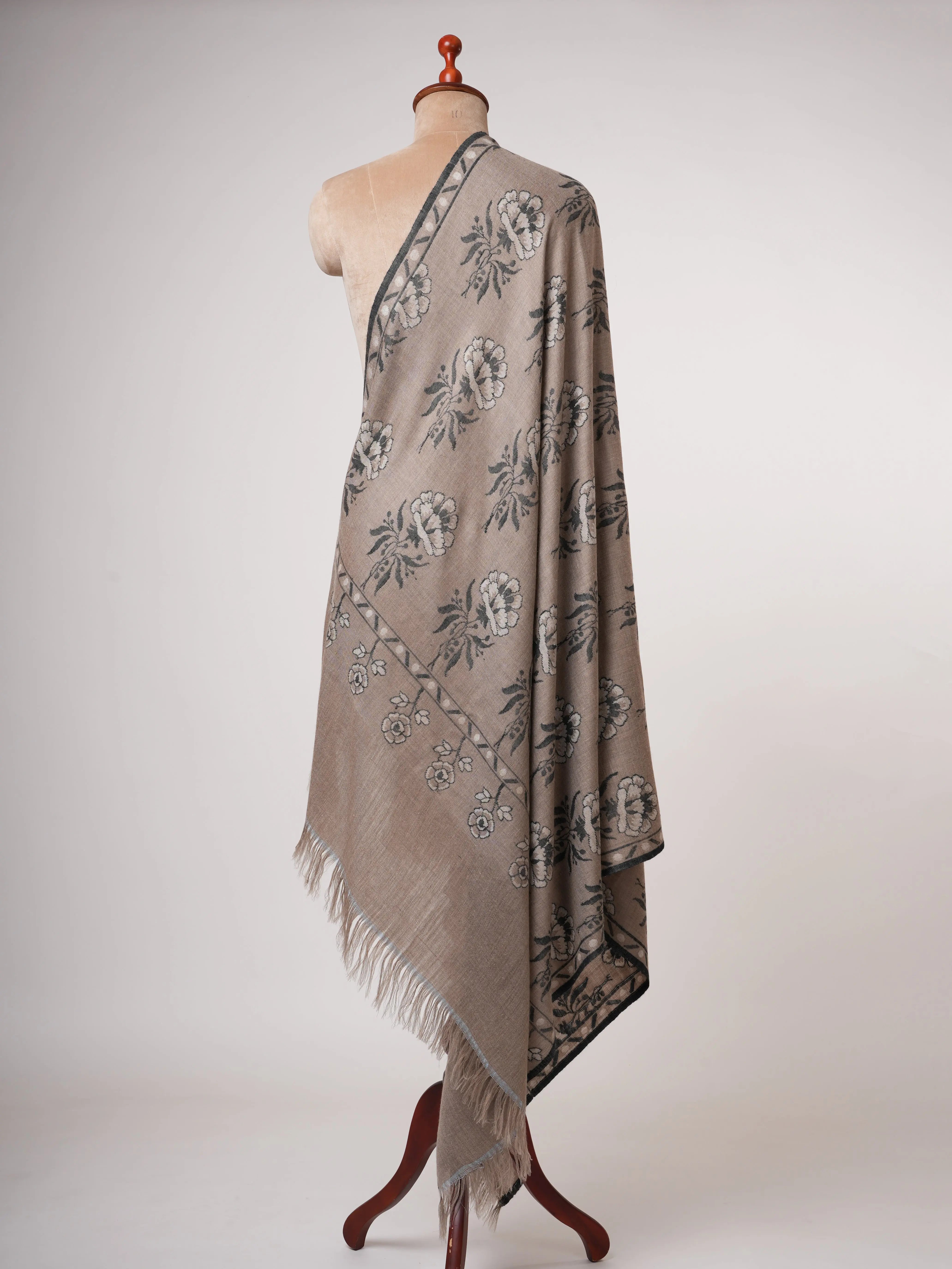 Handloomed Kani Soft Pashmina Shawl with Mughal Motifs in Black and White Shahkaar