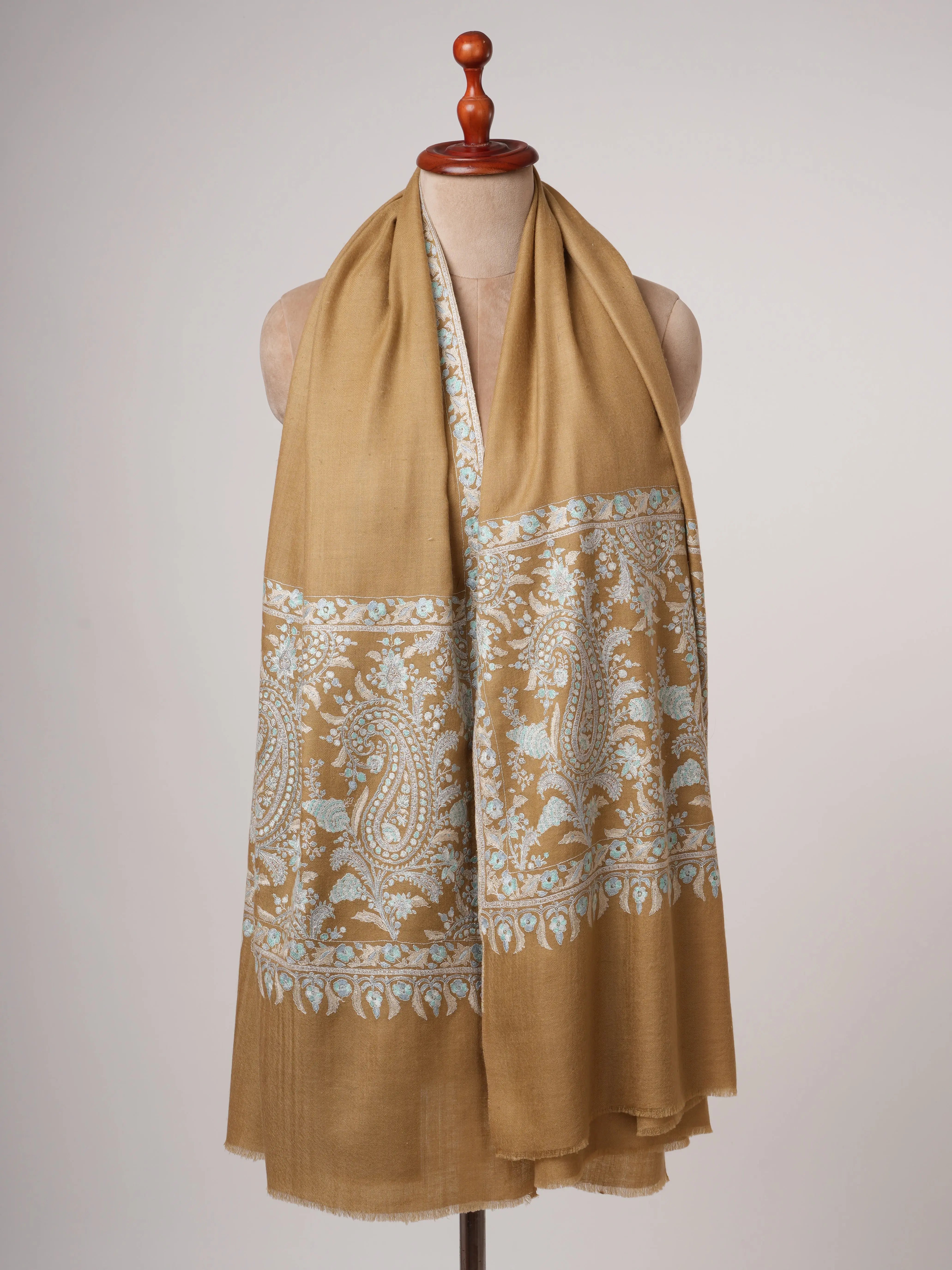 Handloomed Paisley Palla Embroidered Pashmina Shawl – Timeless Elegance Shahkaar