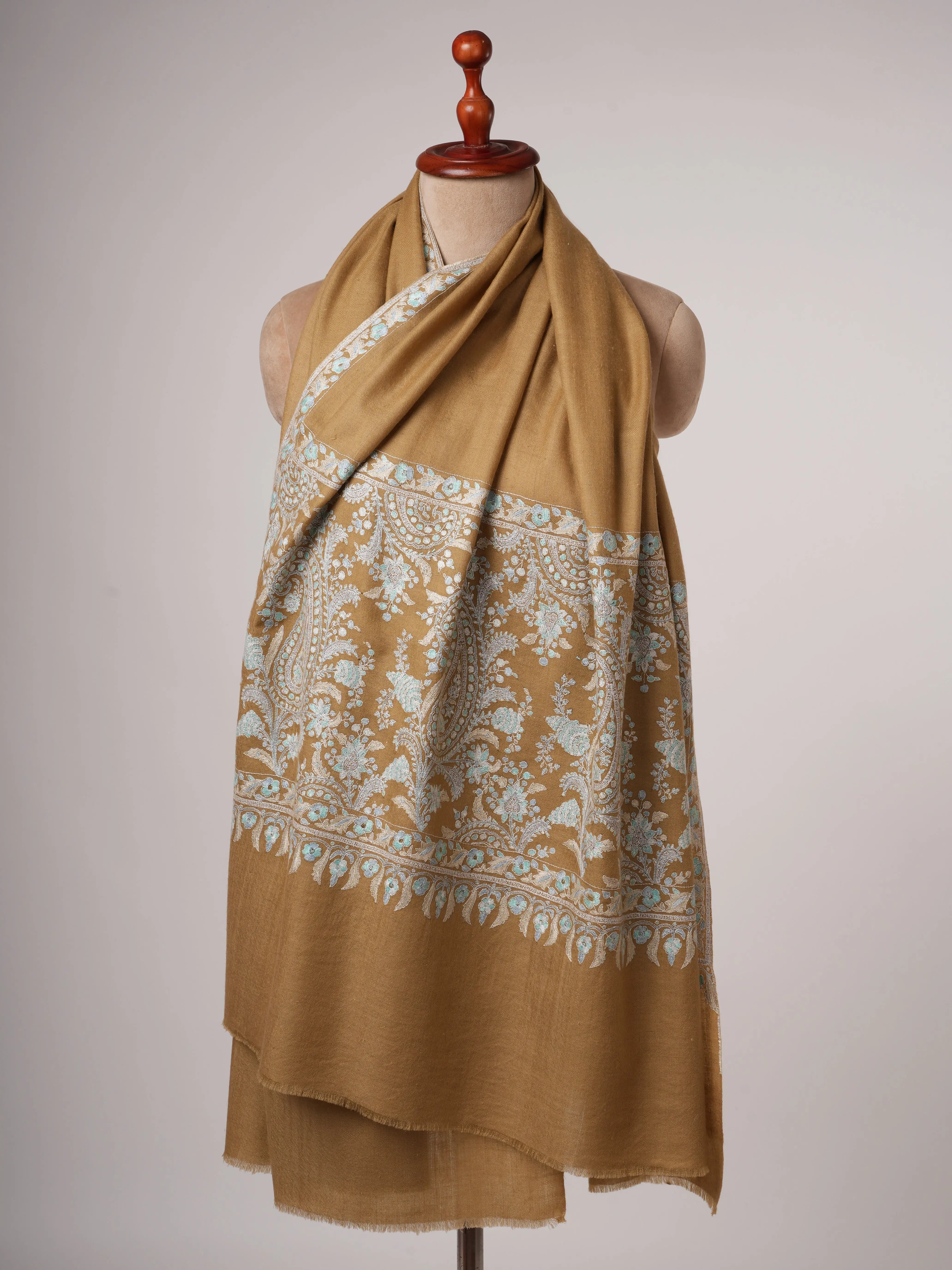 Handloomed Paisley Palla Embroidered Pashmina Shawl – Timeless Elegance Shahkaar