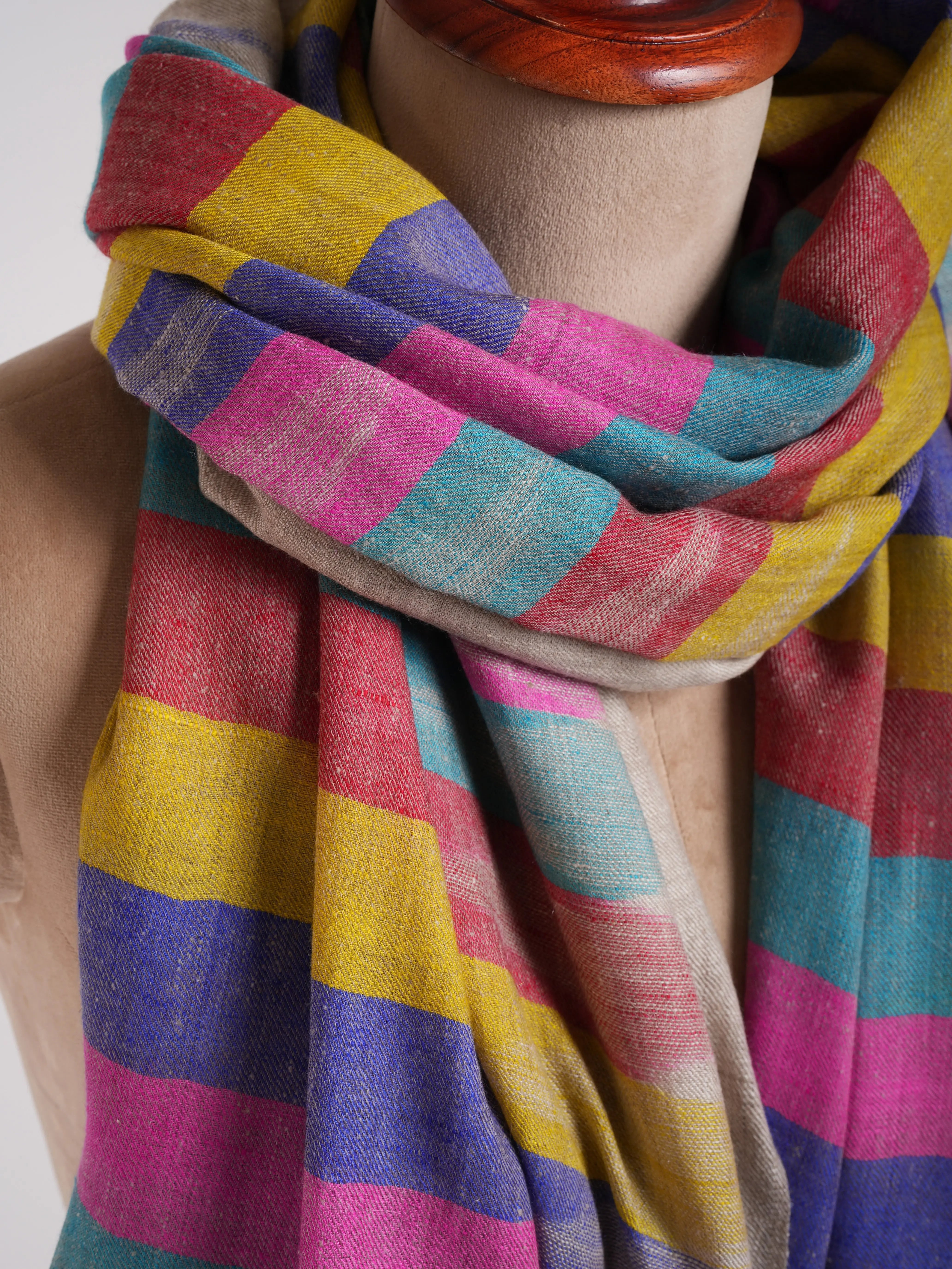 Handloomed Soft Cashmere Pashmina Ikat Shawl Shahkaar