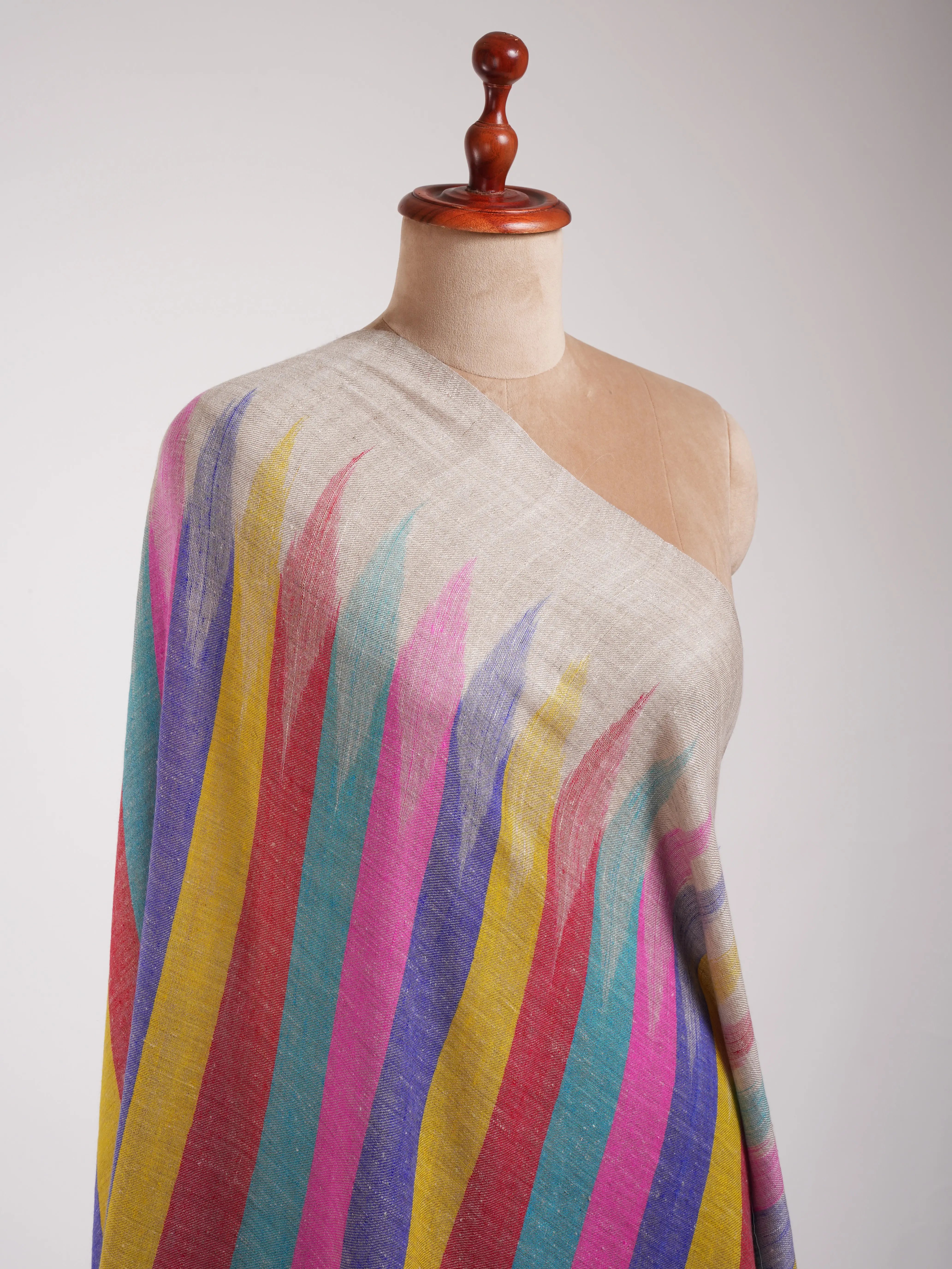 Handloomed Soft Cashmere Pashmina Ikat Shawl Shahkaar