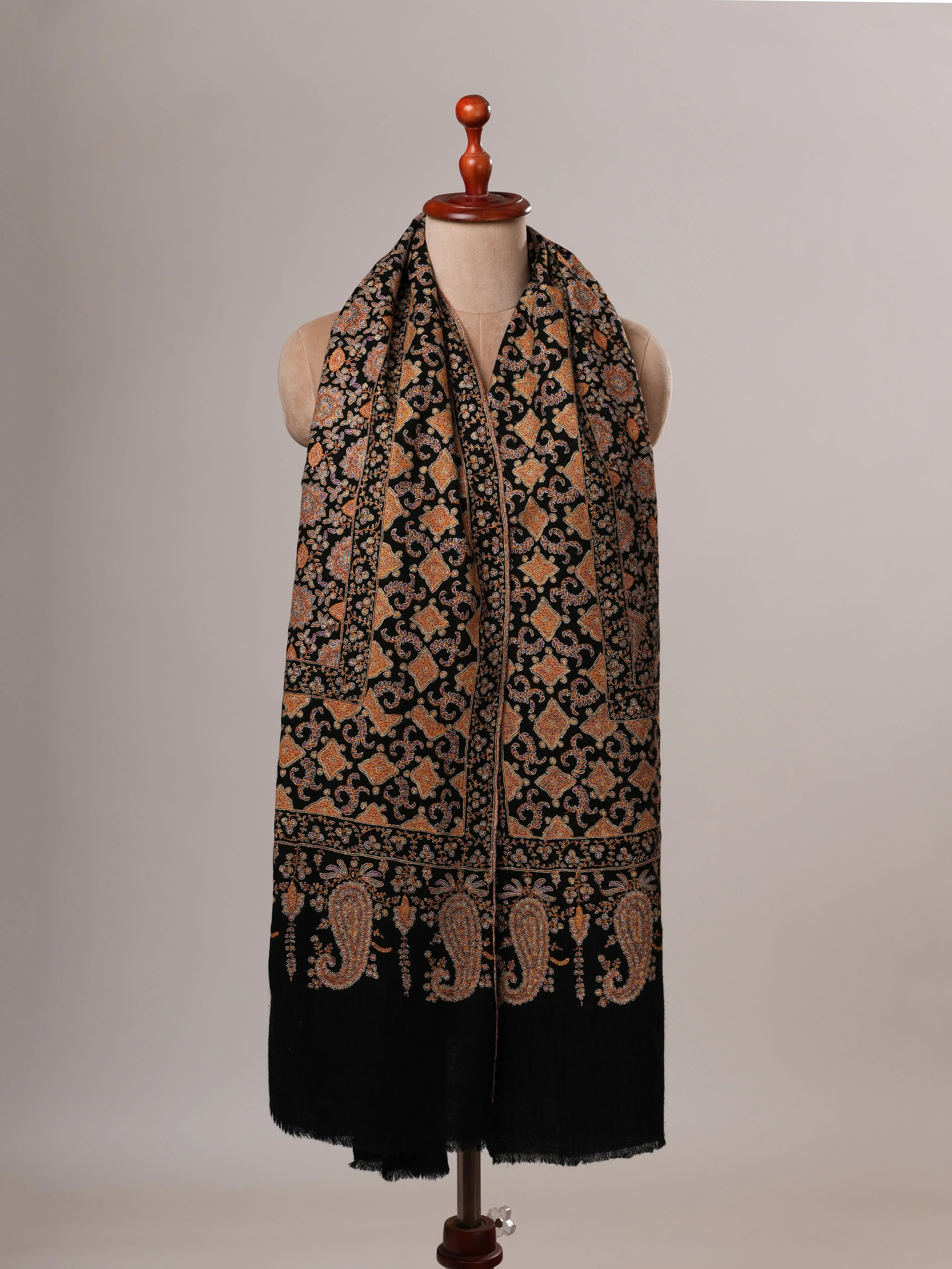 Handspun Black Sozni Jamavar Pashmina Shawl Shahkaar