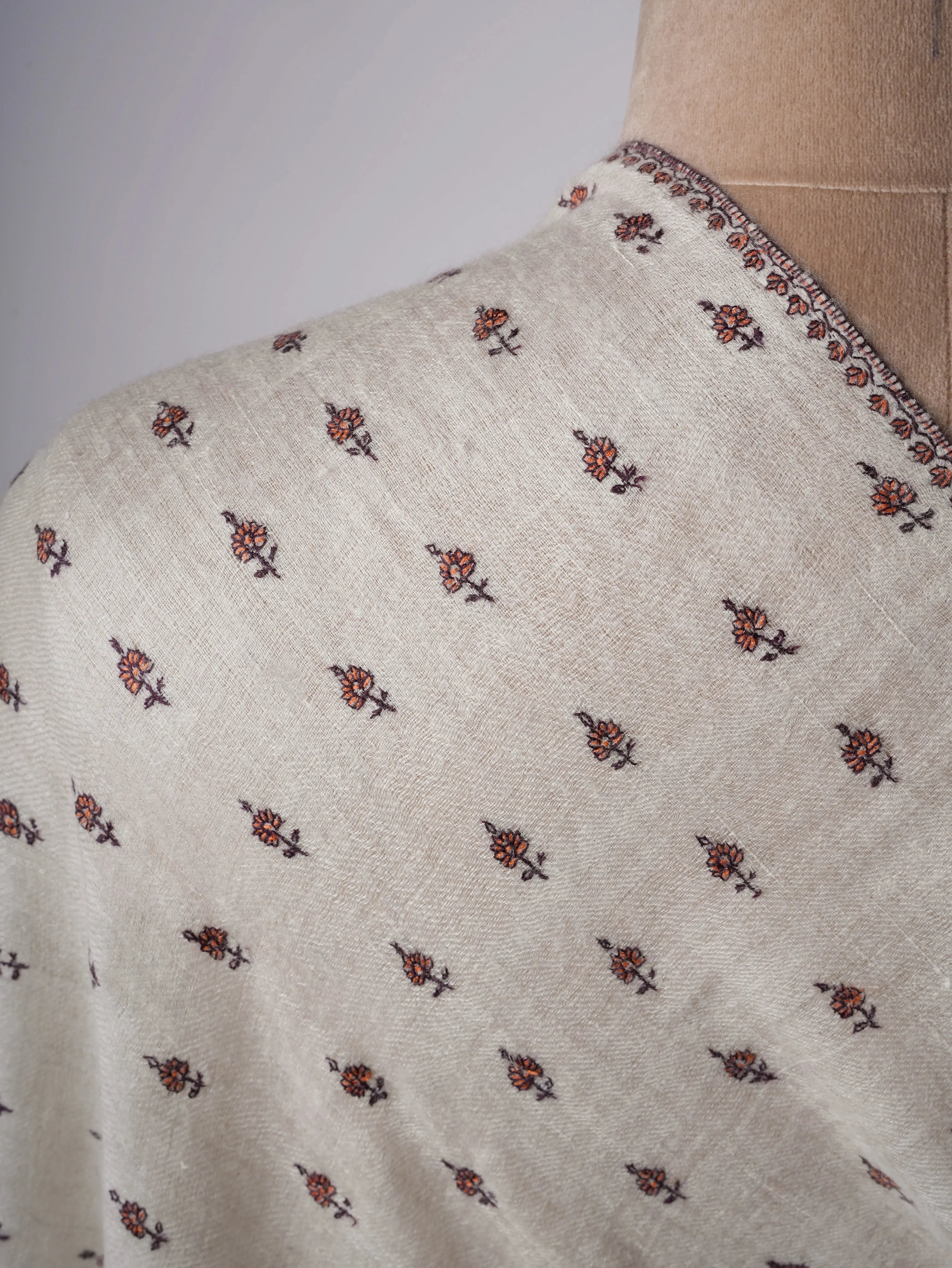 Handspun Buteh Embroidered Ivory Pashmina Shawl Shahkaar