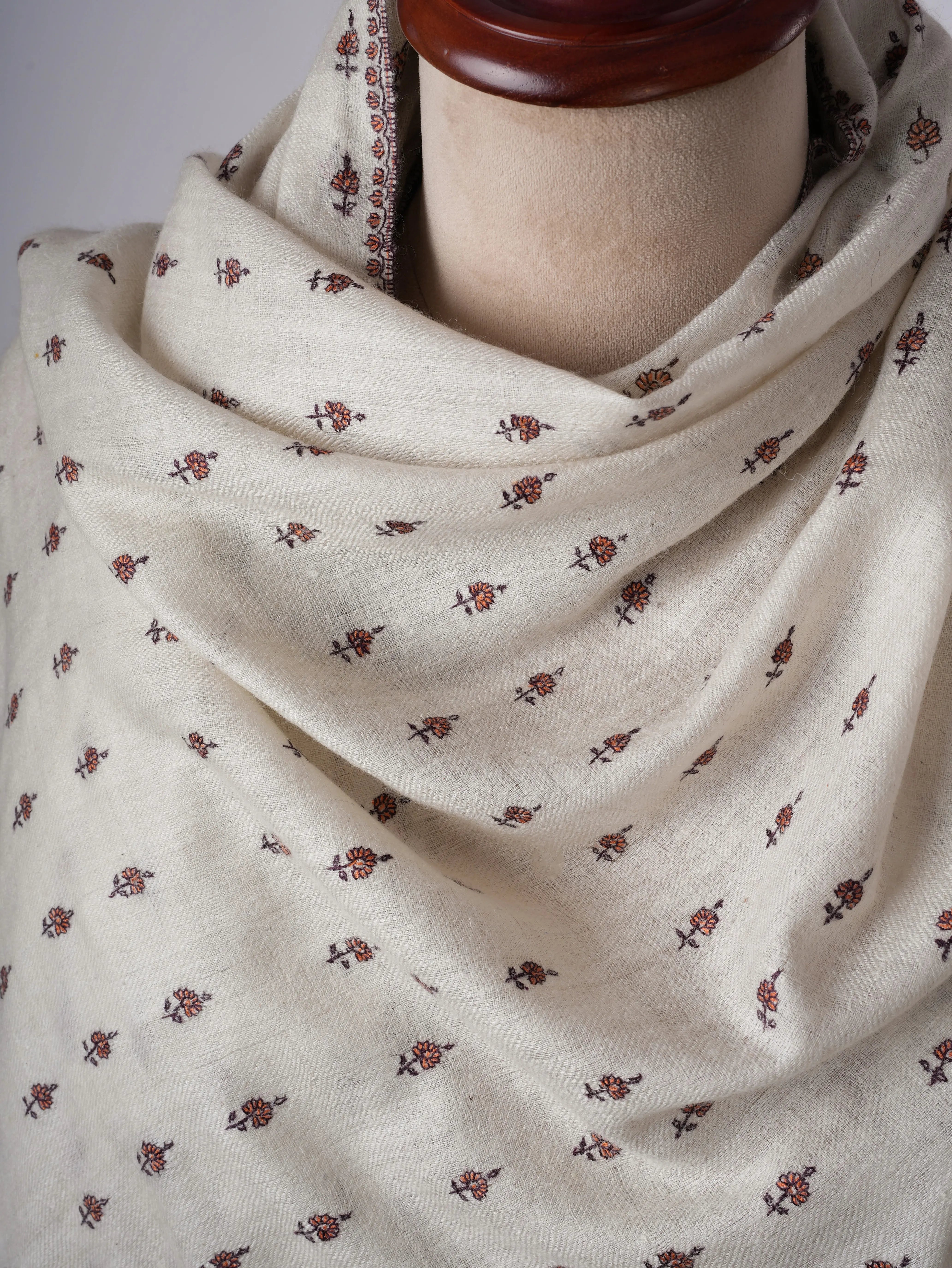 Handspun Buteh Embroidered Ivory Pashmina Shawl Shahkaar
