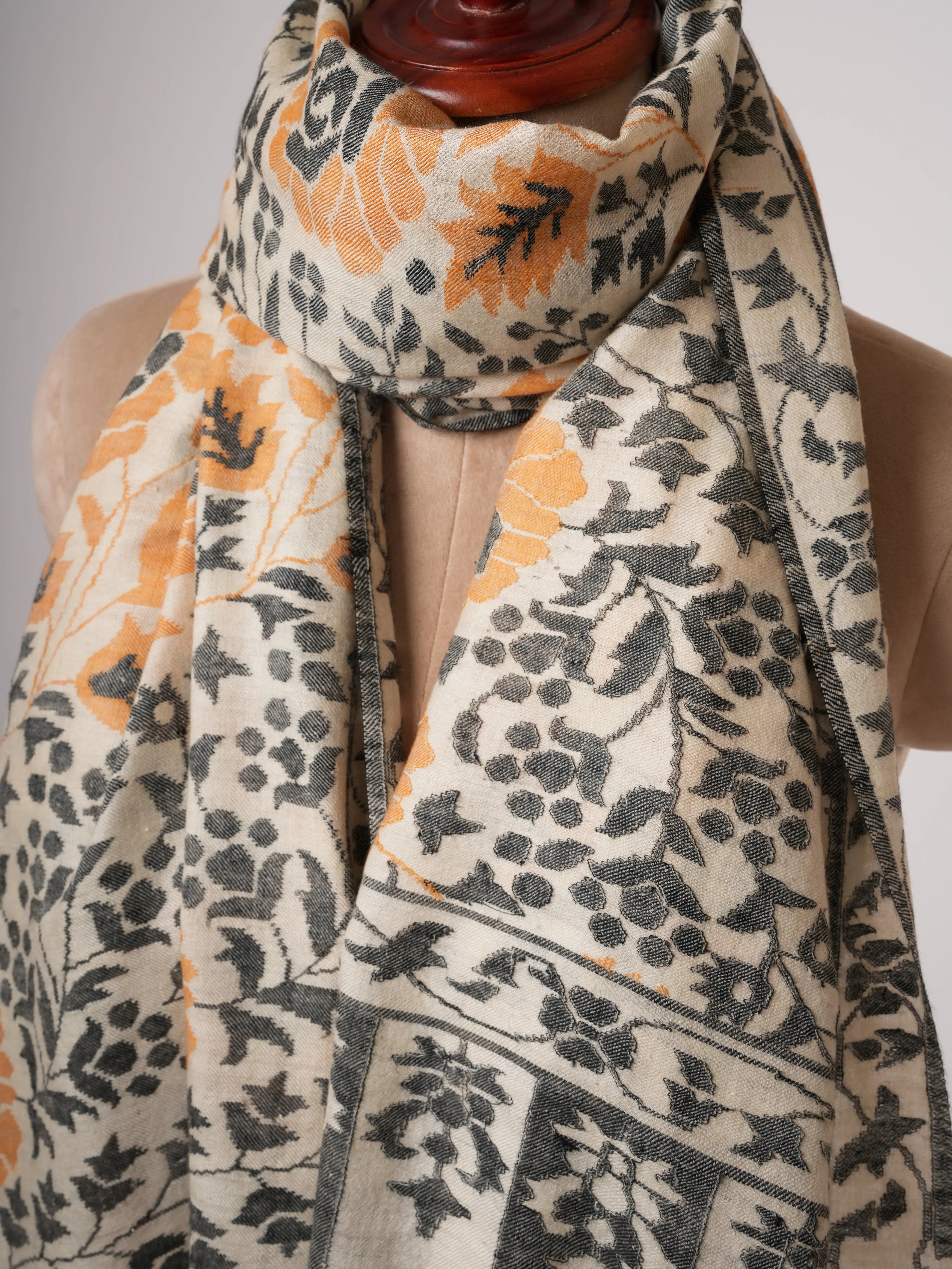 Handspun Luxuriously Soft Handwoven Kani Pashmina Jamavar Shawl Shahkaar