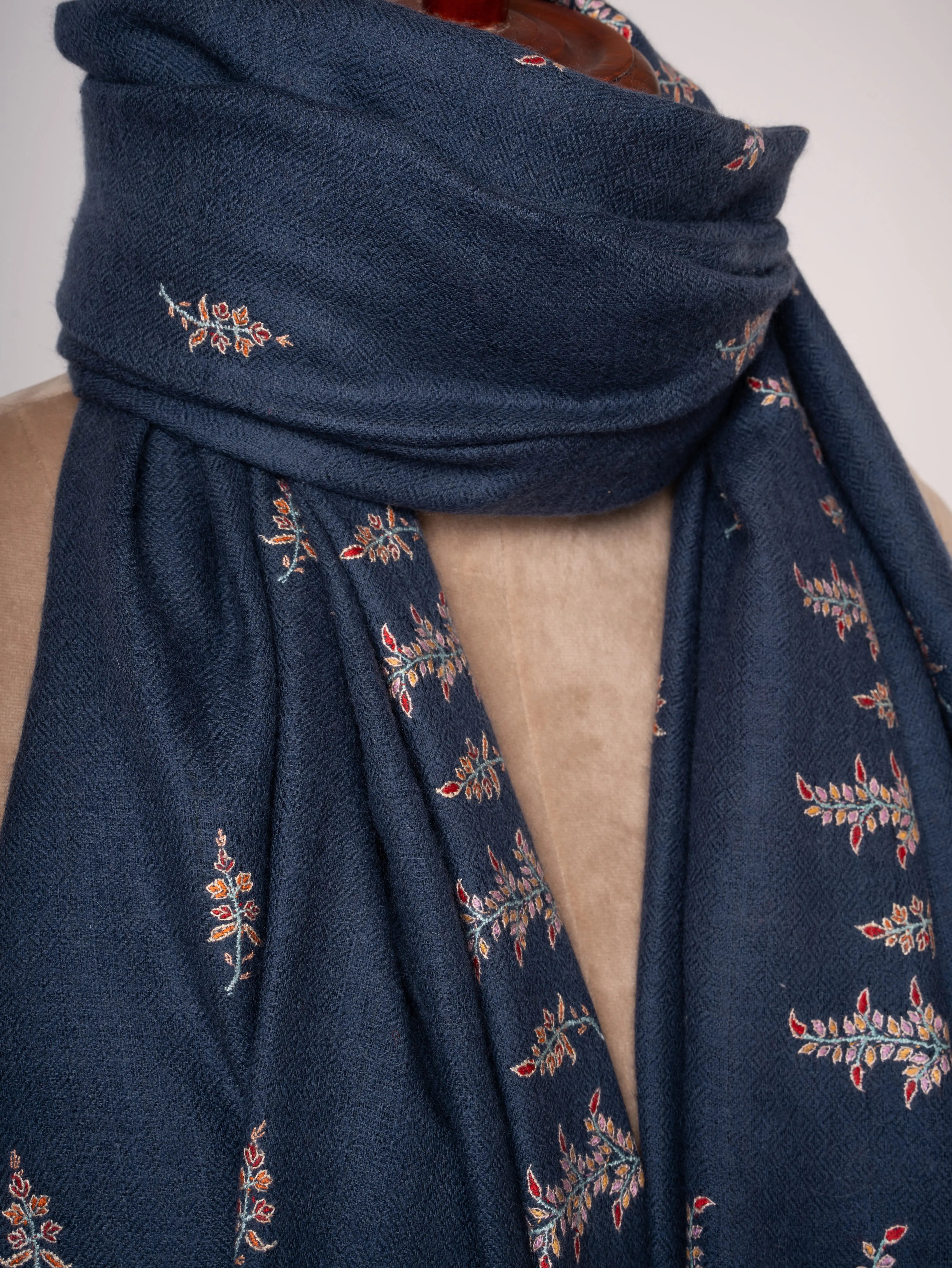 Handspun & Handwoven Pashmina Shawl with Fine Sozni Embroidery Shahkaar