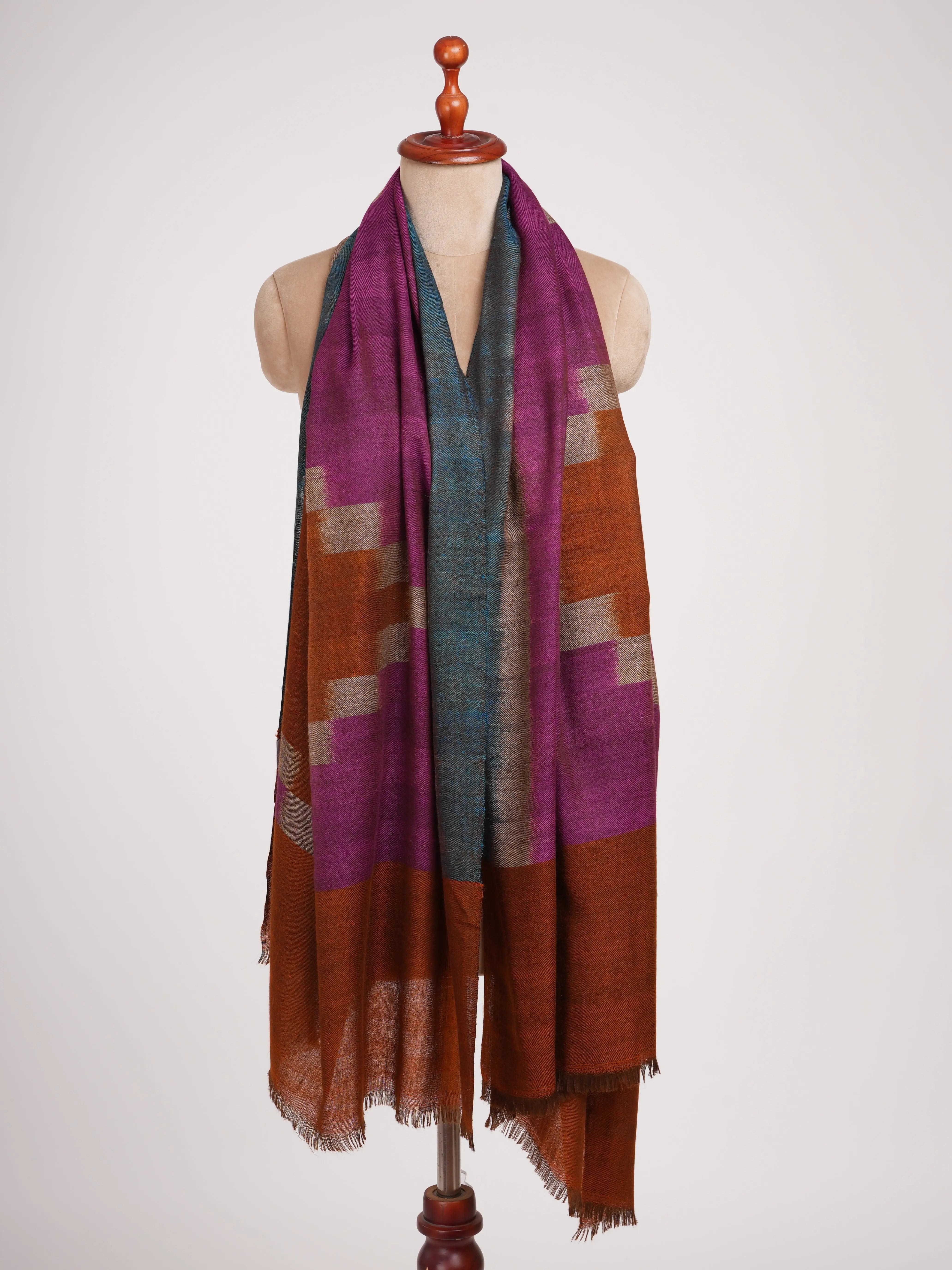 Handwoven Contemporary Kashmiri Pashmina Shawl Shahkaar