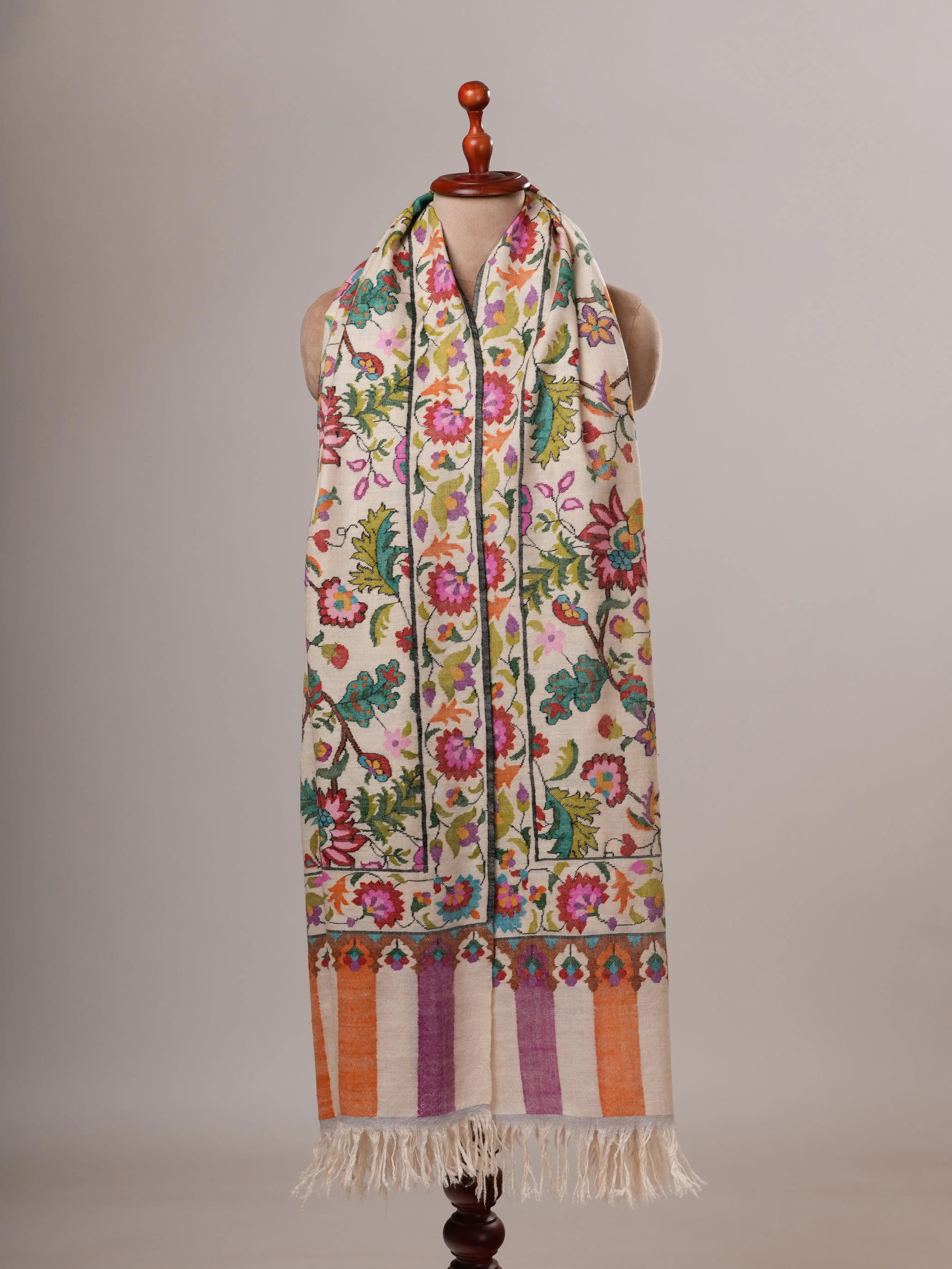 Handwoven Featherlight Ivory Kani Pashmina Shawl Shahkaar