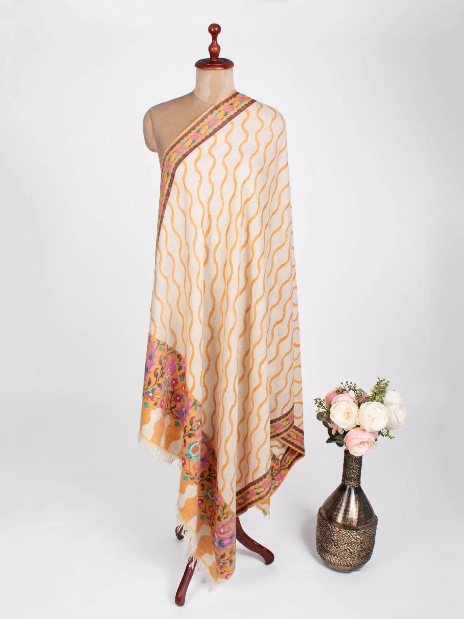 Handwoven Kaashmiri Kani Pashmina Shawl - CODY Shahkaar
