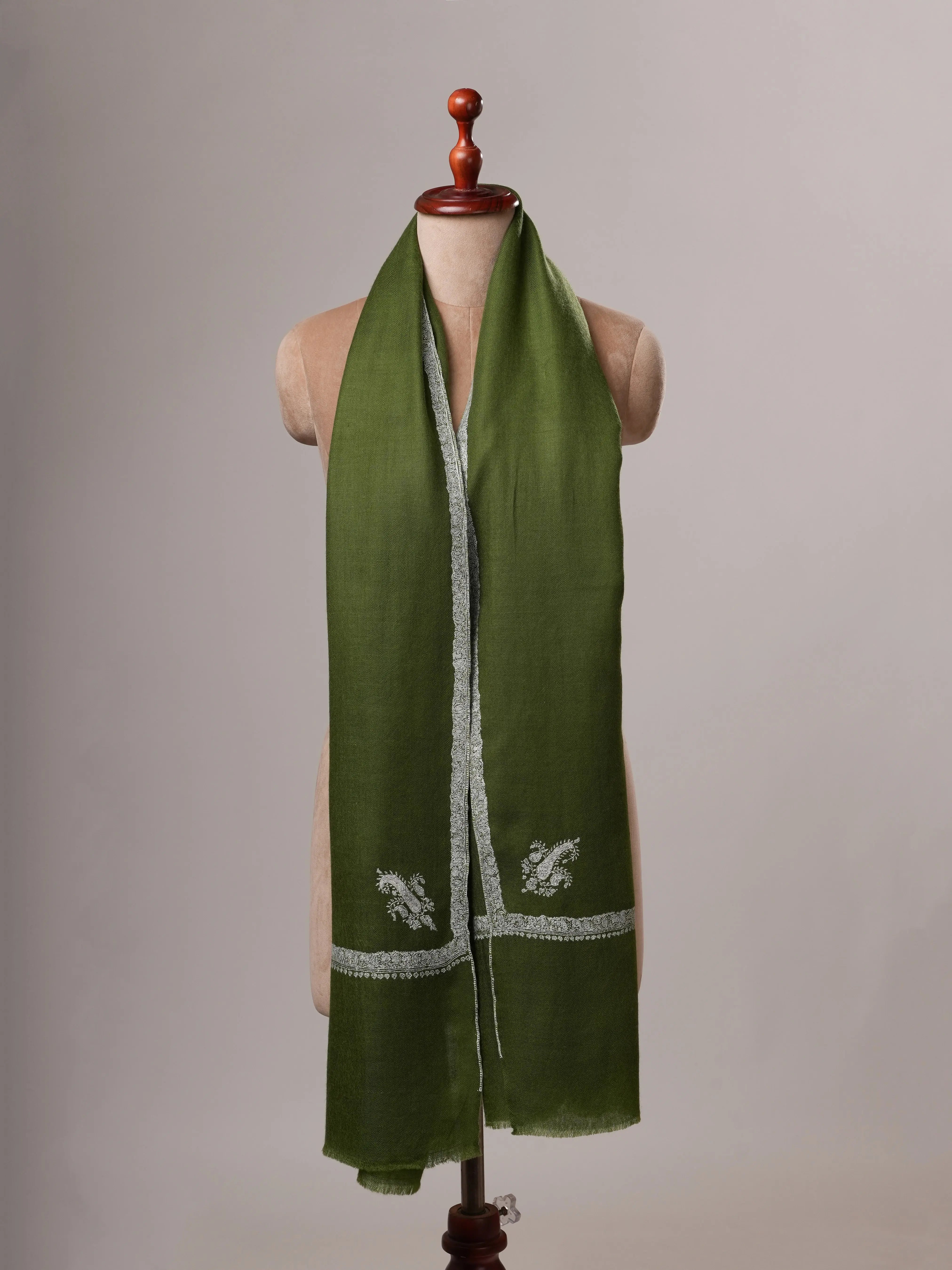 Handwoven Kashmiri Cashmere Scarf with Classic Hashia Embroidery Shahkaar