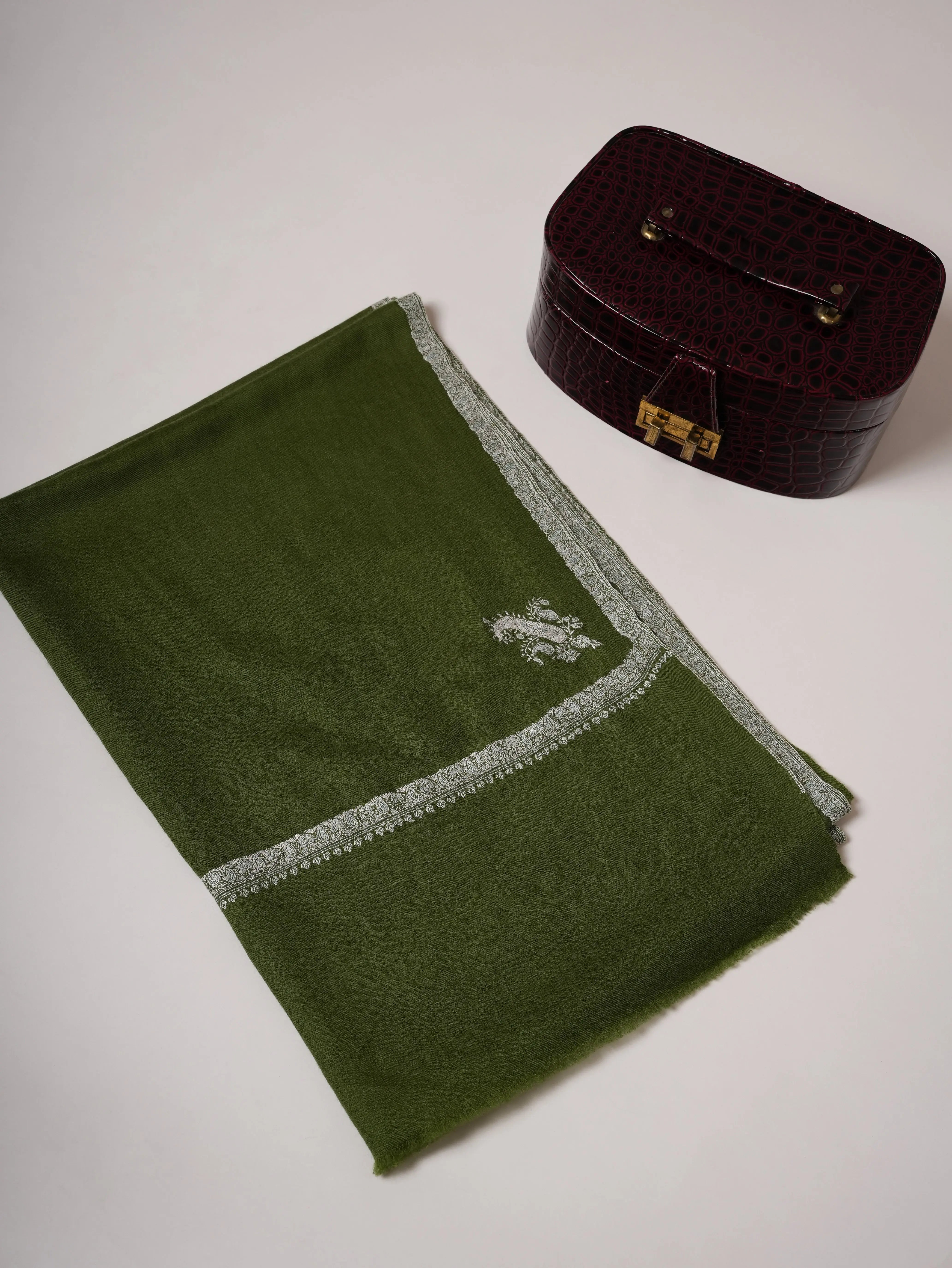Handwoven Kashmiri Cashmere Scarf with Classic Hashia Embroidery Shahkaar