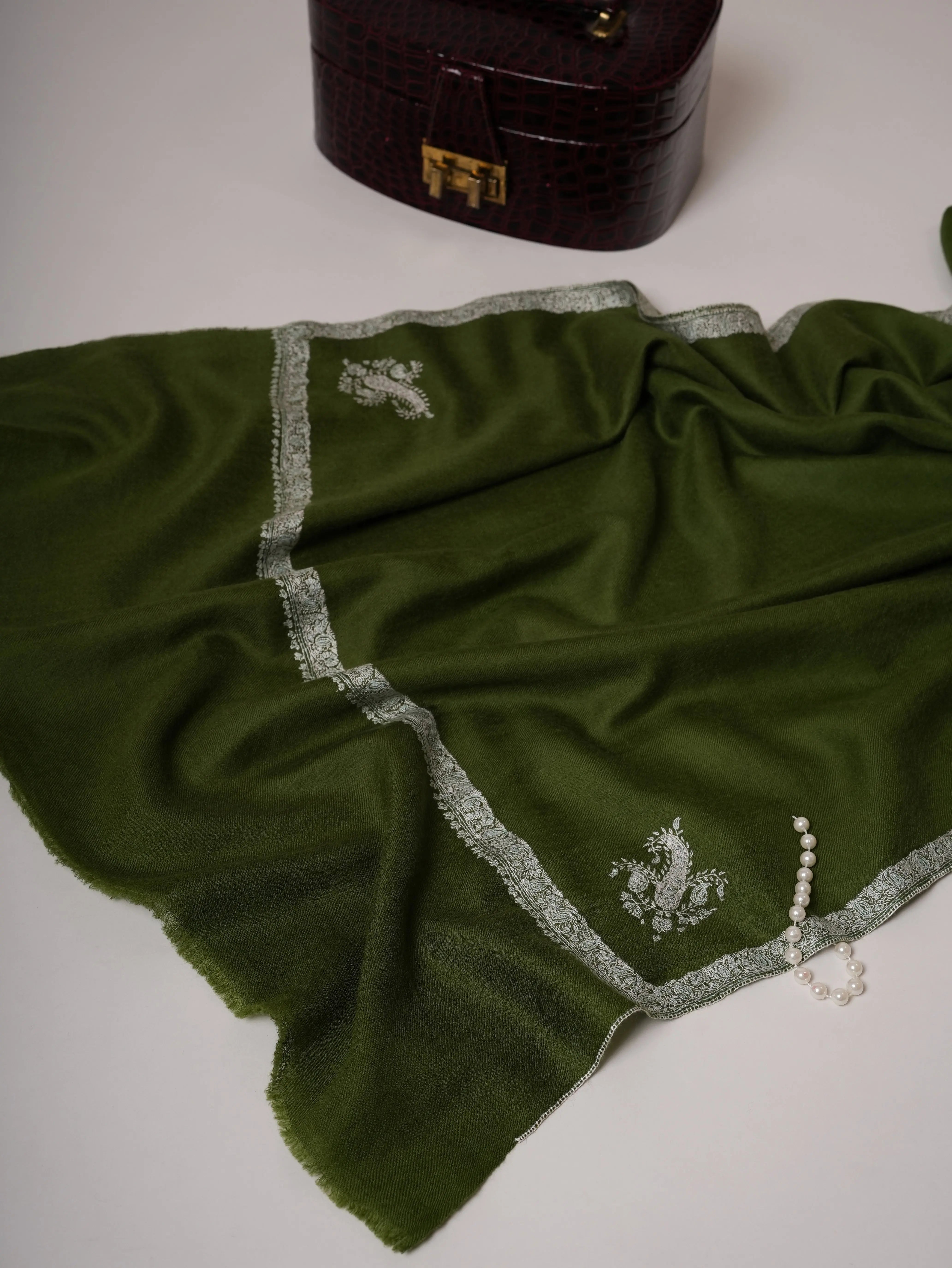 Handwoven Kashmiri Cashmere Scarf with Classic Hashia Embroidery Shahkaar