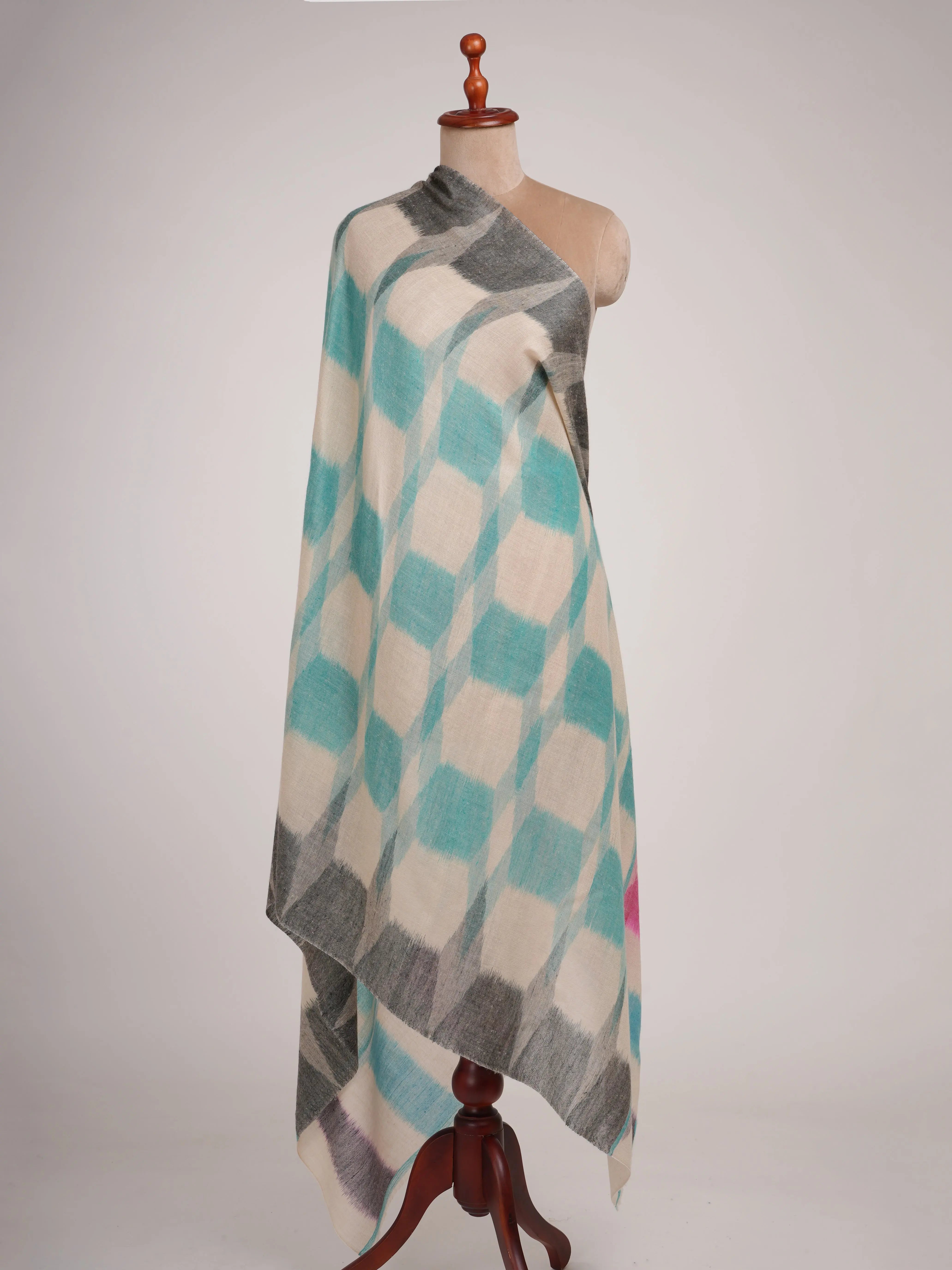 Handwoven Soft Featherlight Pashmina Shawl Shahkaar