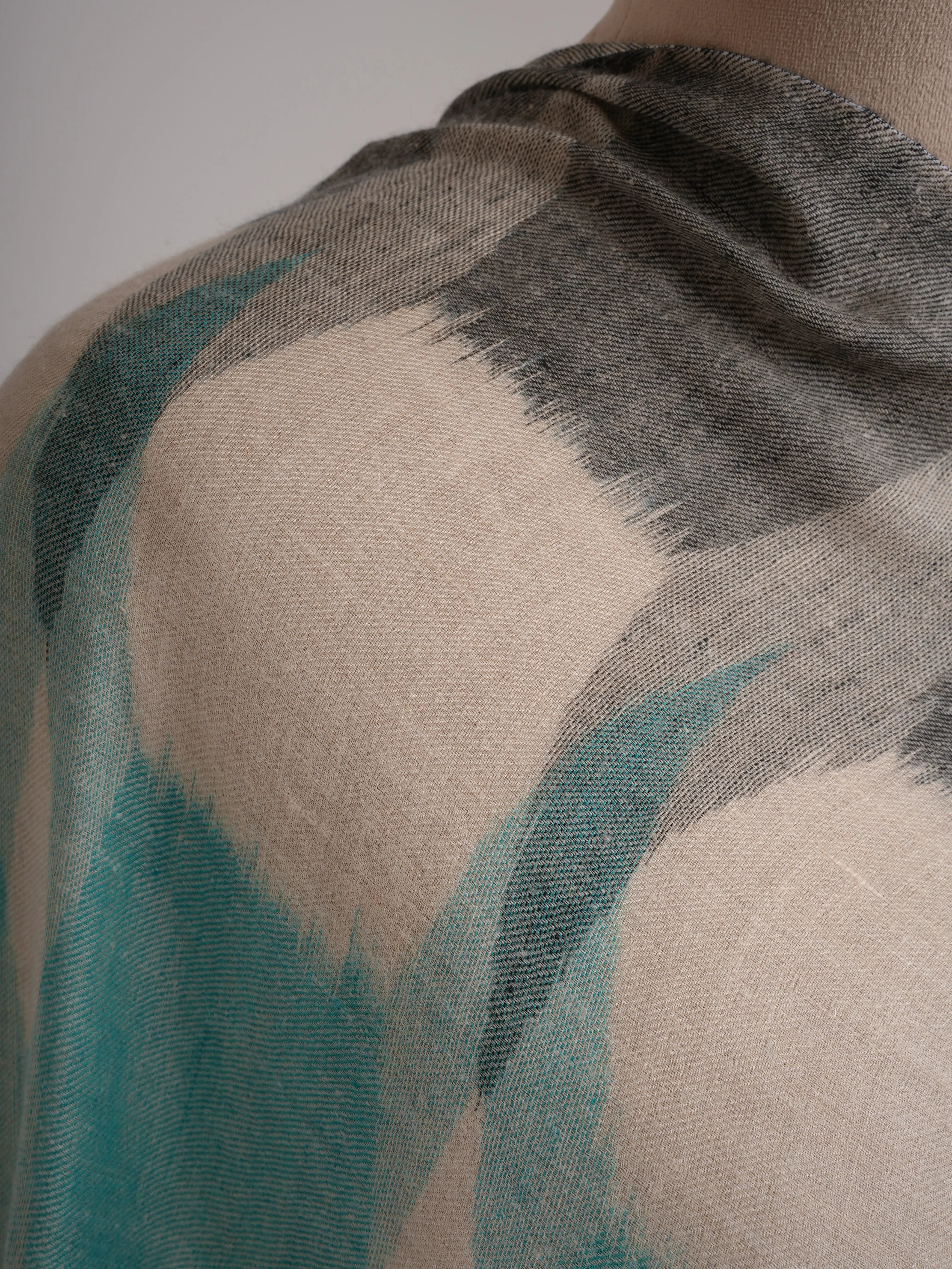 Handwoven Soft Featherlight Pashmina Shawl Shahkaar