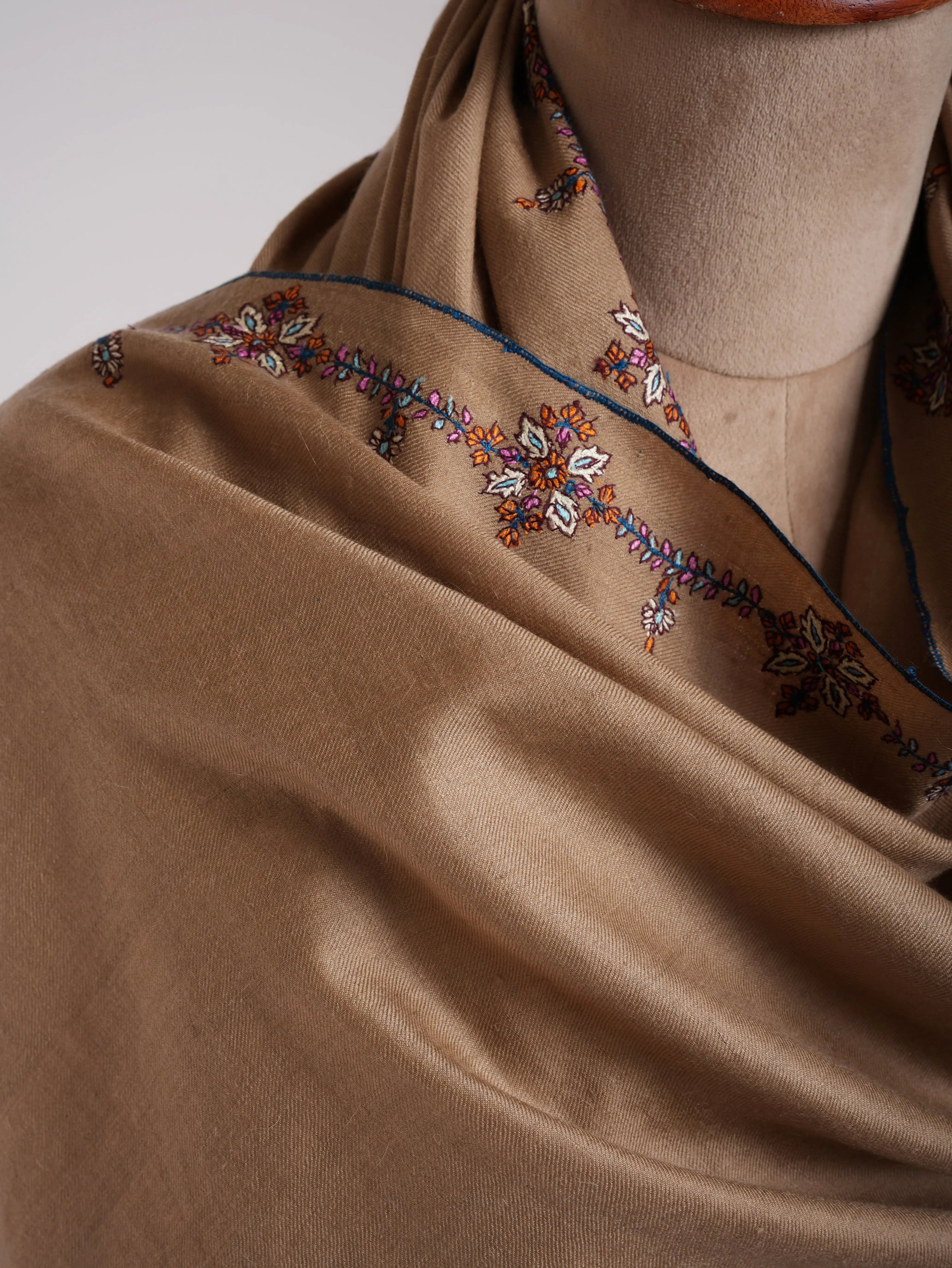 Hashia Koon Motif Hand Embroidered Pashmina Shawl Shahkaar