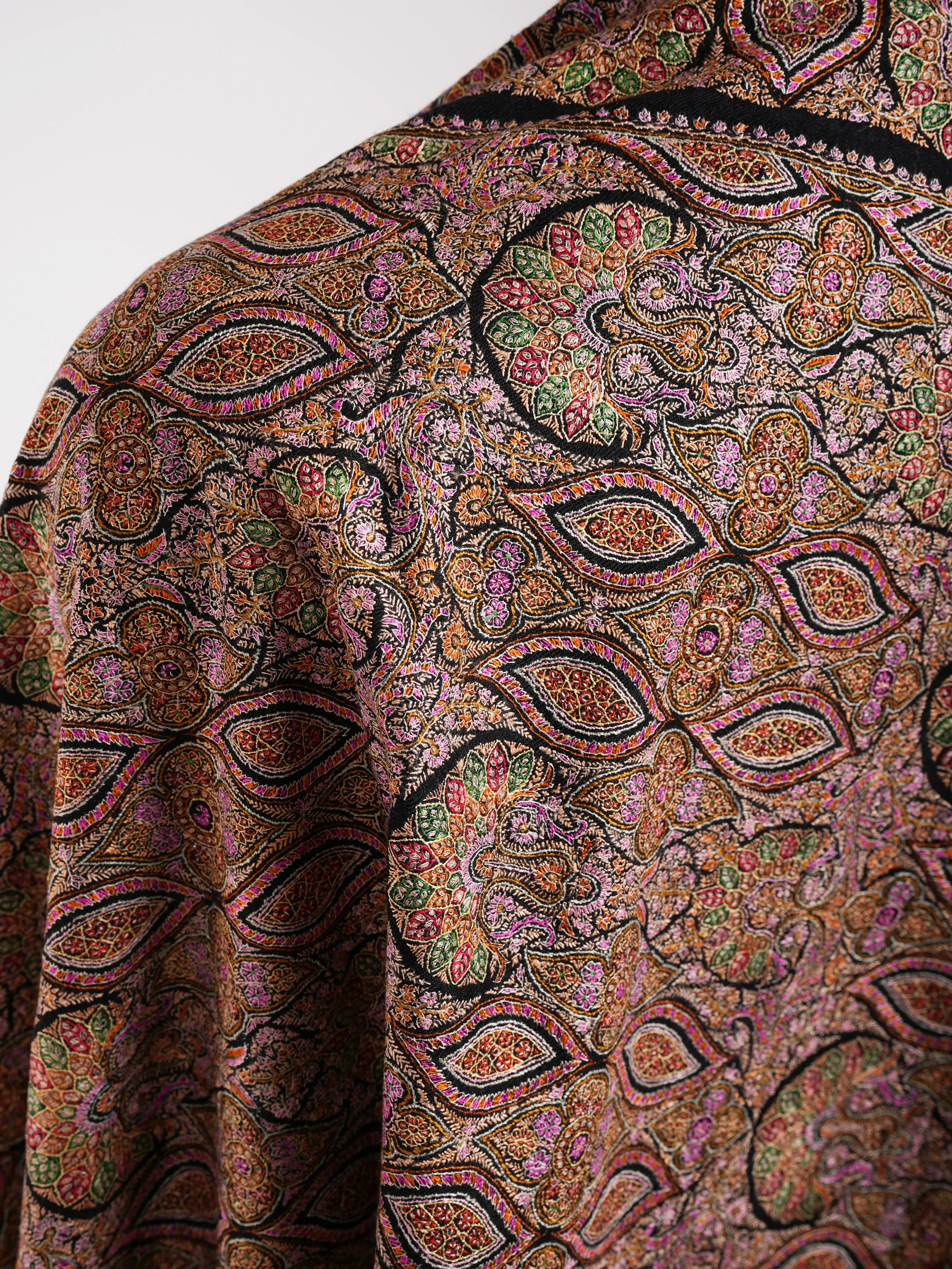 Heirloom Fine Artistic Silk Embroidered Pashmina Jamavar Shawl Shahkaar