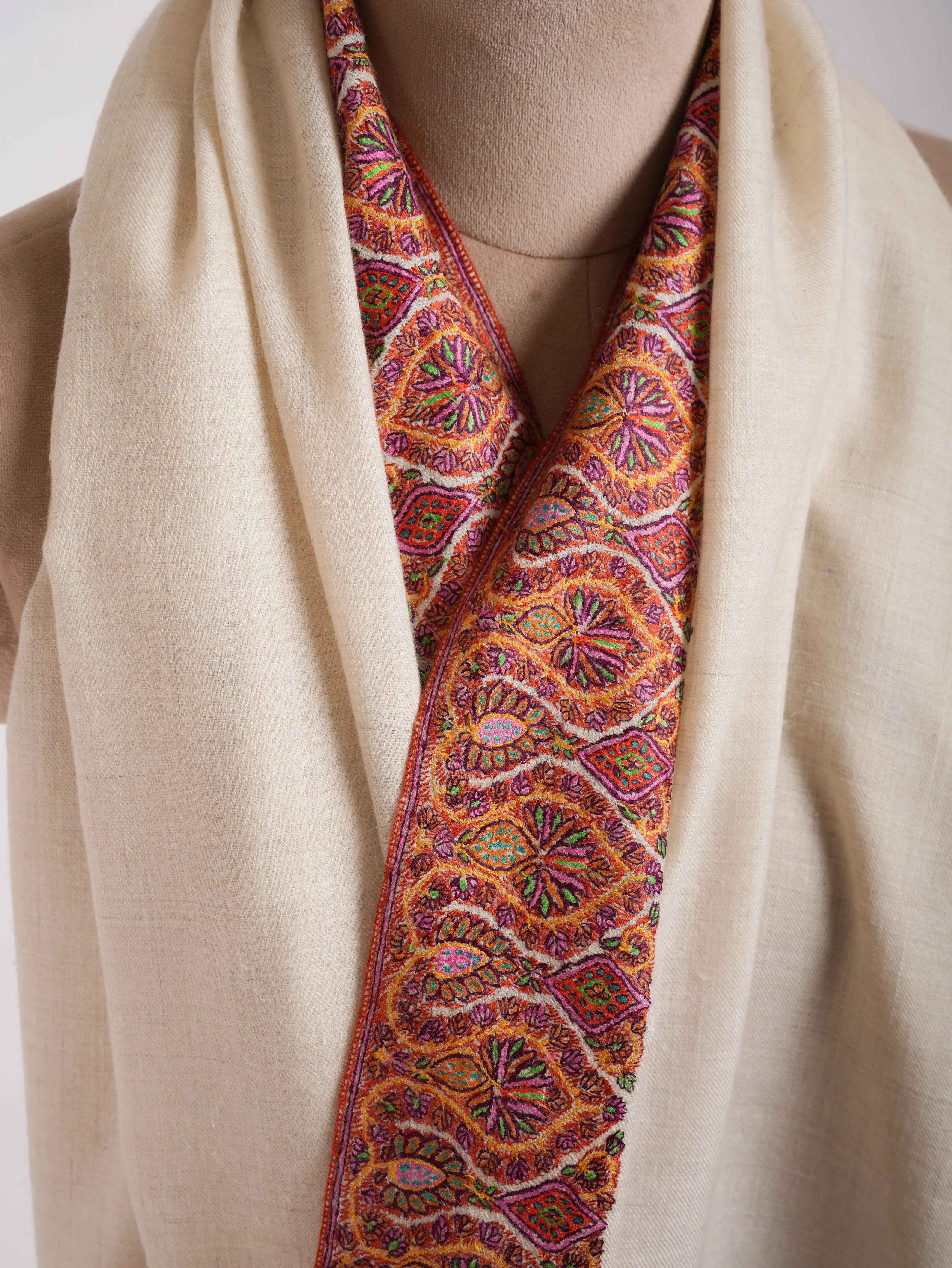 Ivory Artistic Daurdar Embroidered Pashmina Shawl Shahkaar