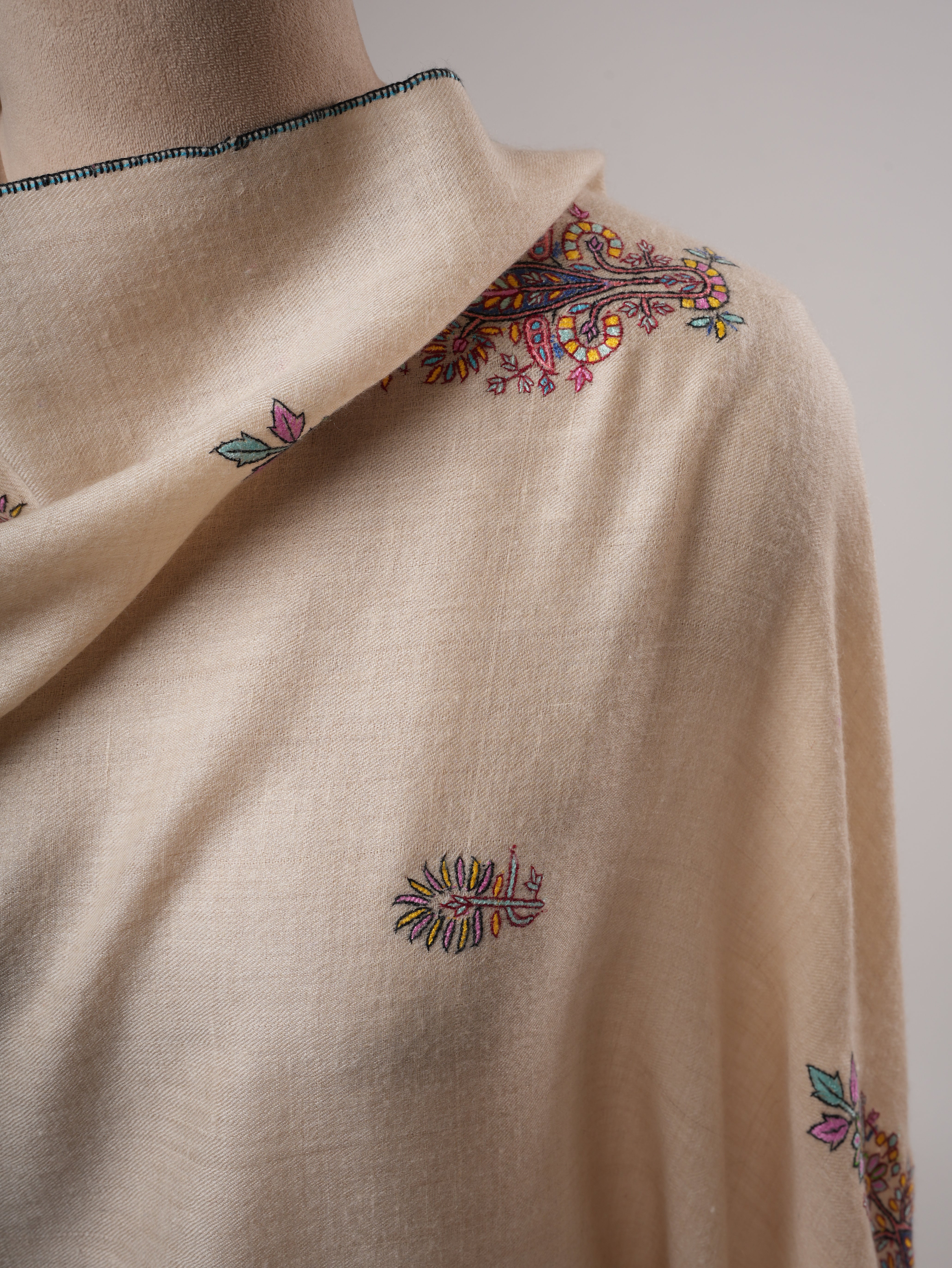 Ivory Handwoven Shahkaar Pashmina Shawl with Buteh Embroidery Shahkaar