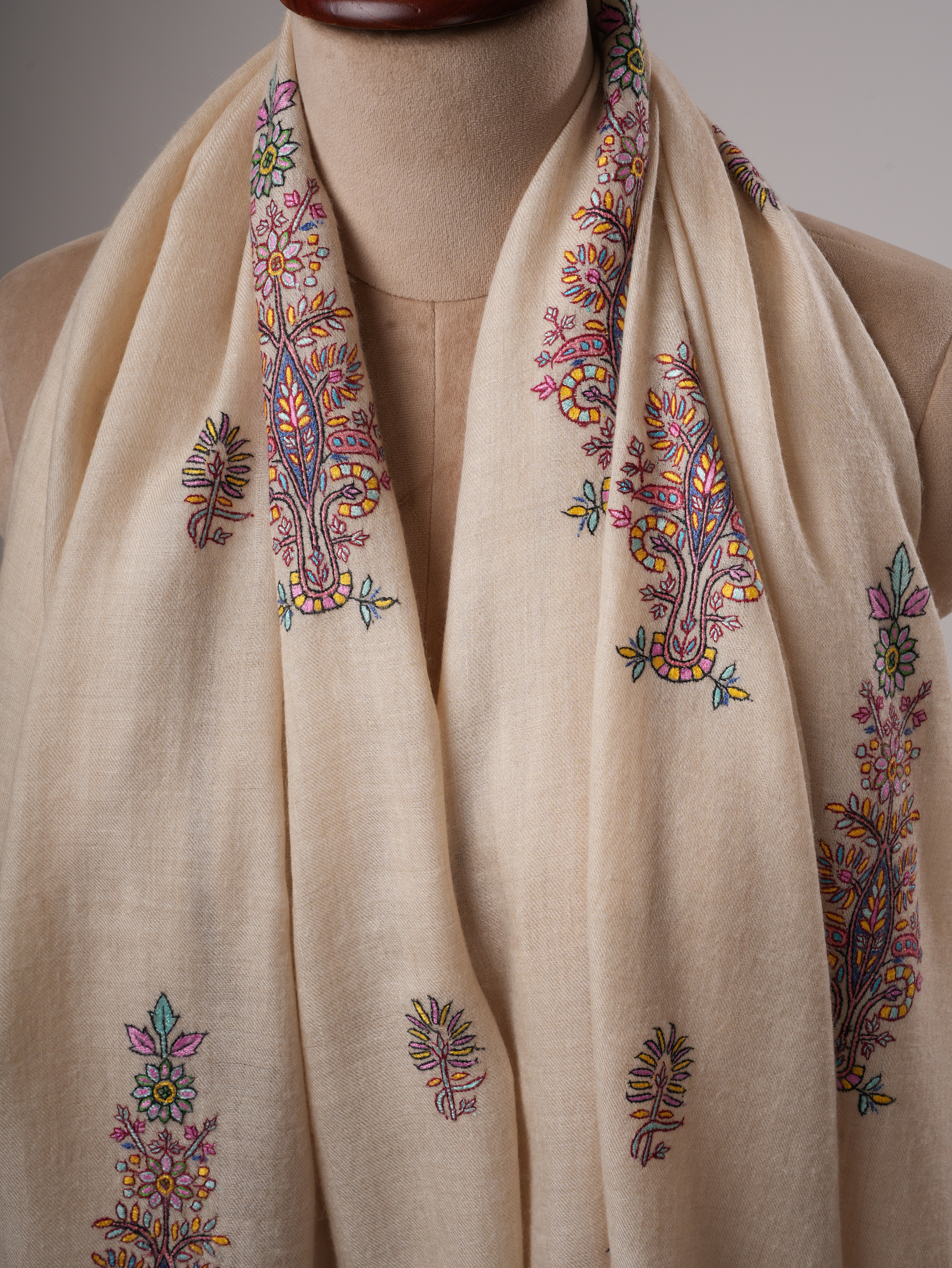 Ivory Handwoven Shahkaar Pashmina Shawl with Buteh Embroidery Shahkaar