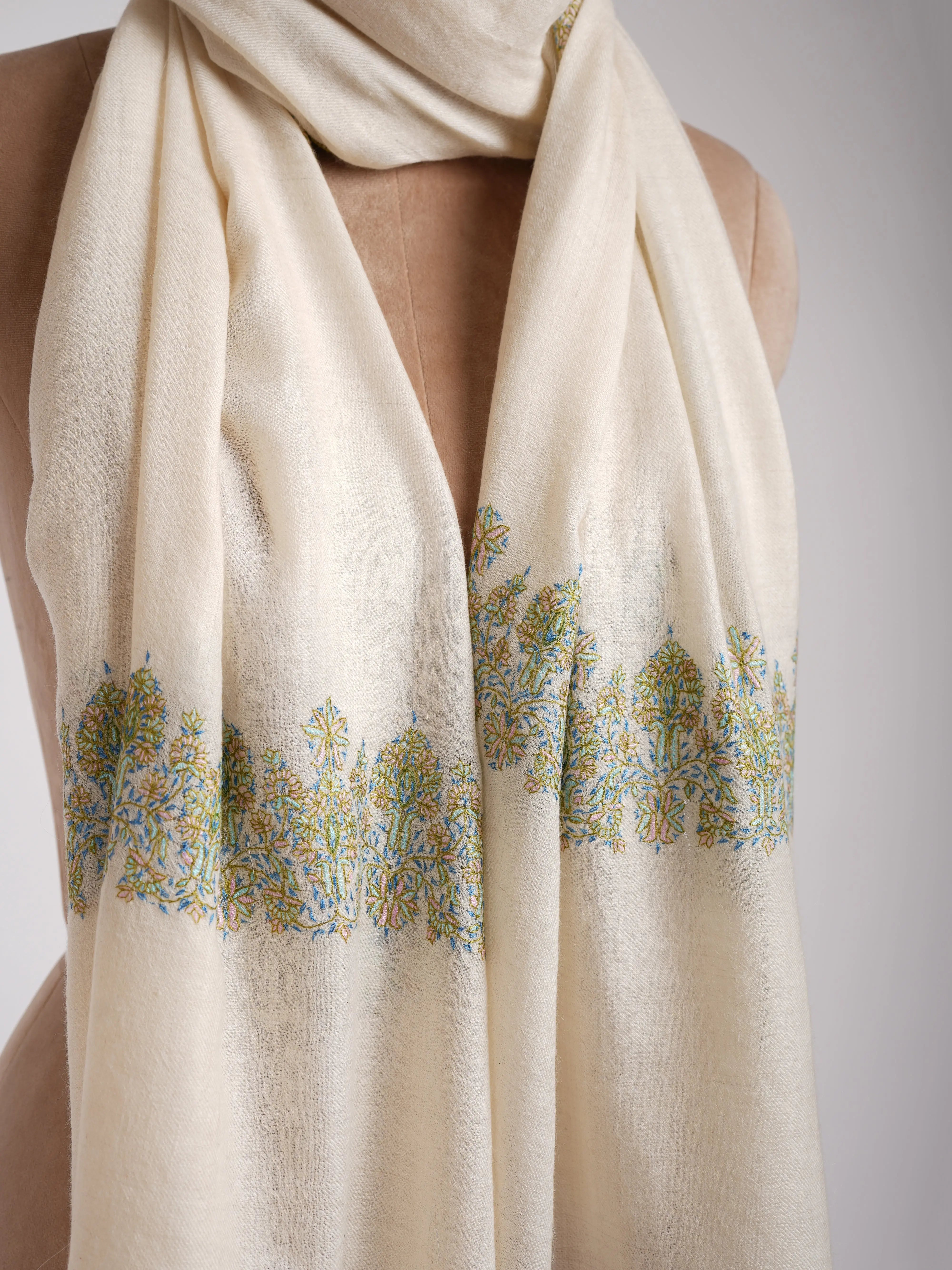 Ivory Minimalistic Palladar Indian Cashmere Stole Shahkaar