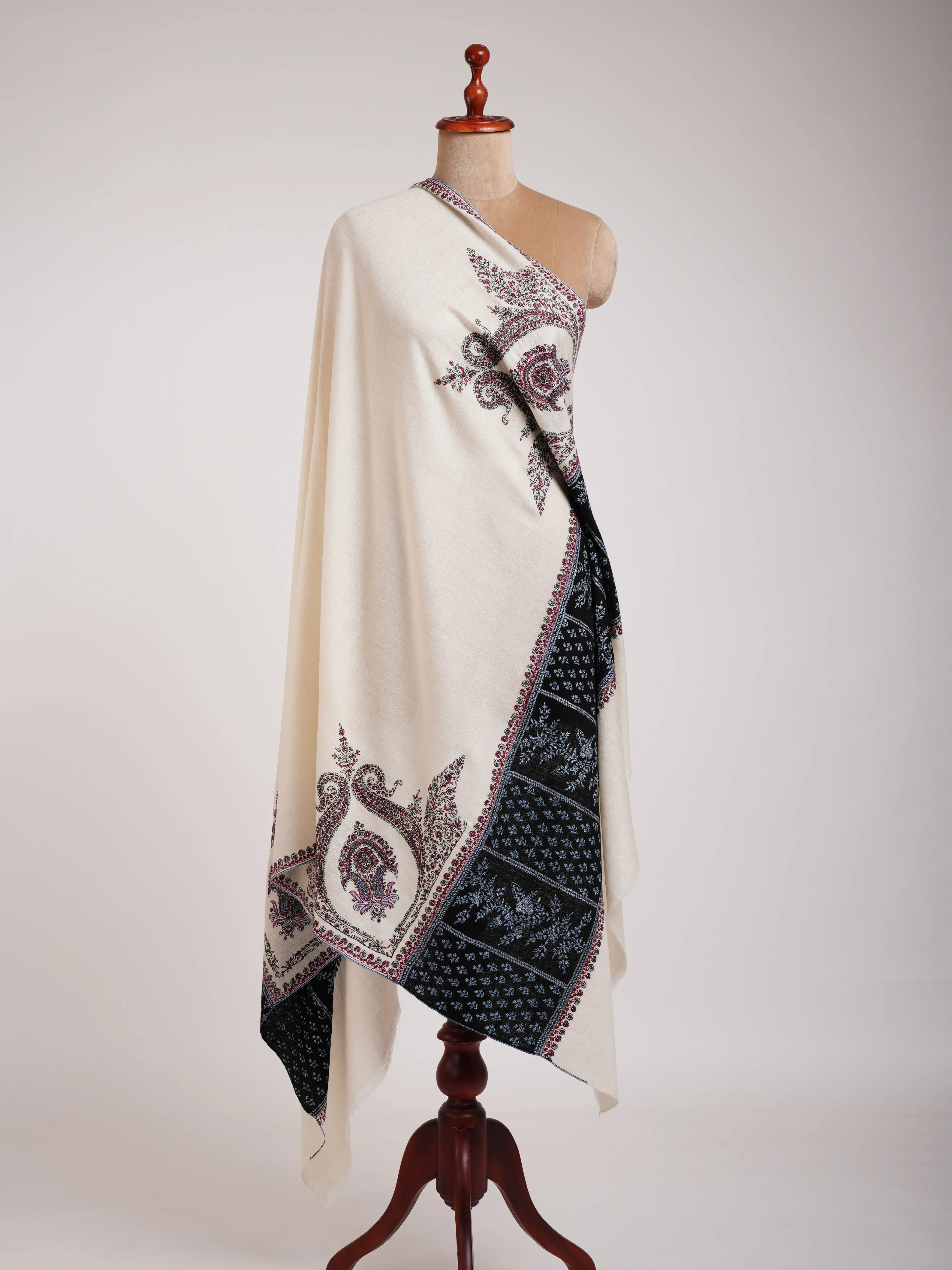 Ivory Palla Embroidered Original Kashmiri Pashmina Shawl Shahkaar