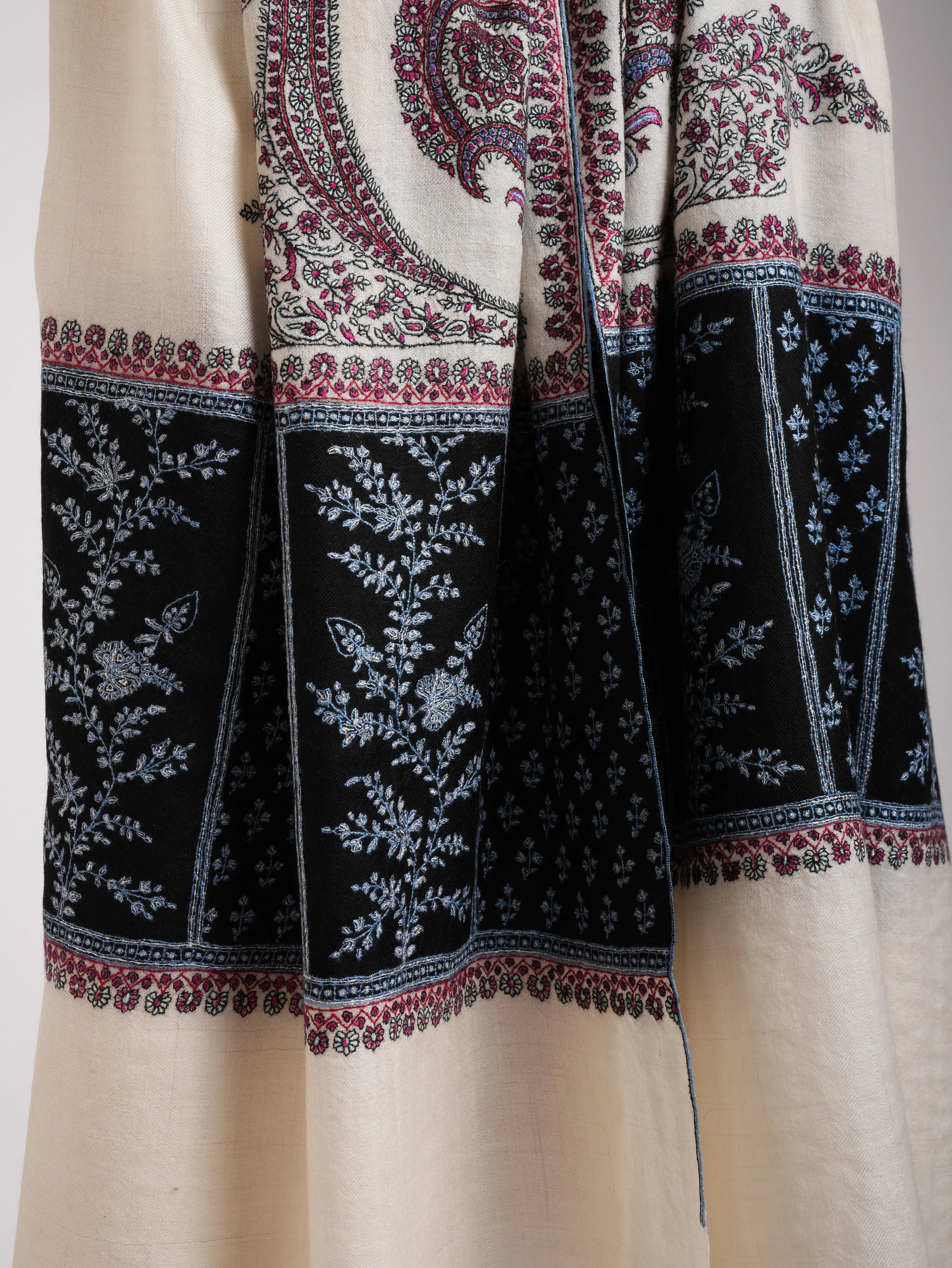 Ivory Palla Embroidered Original Kashmiri Pashmina Shawl Shahkaar