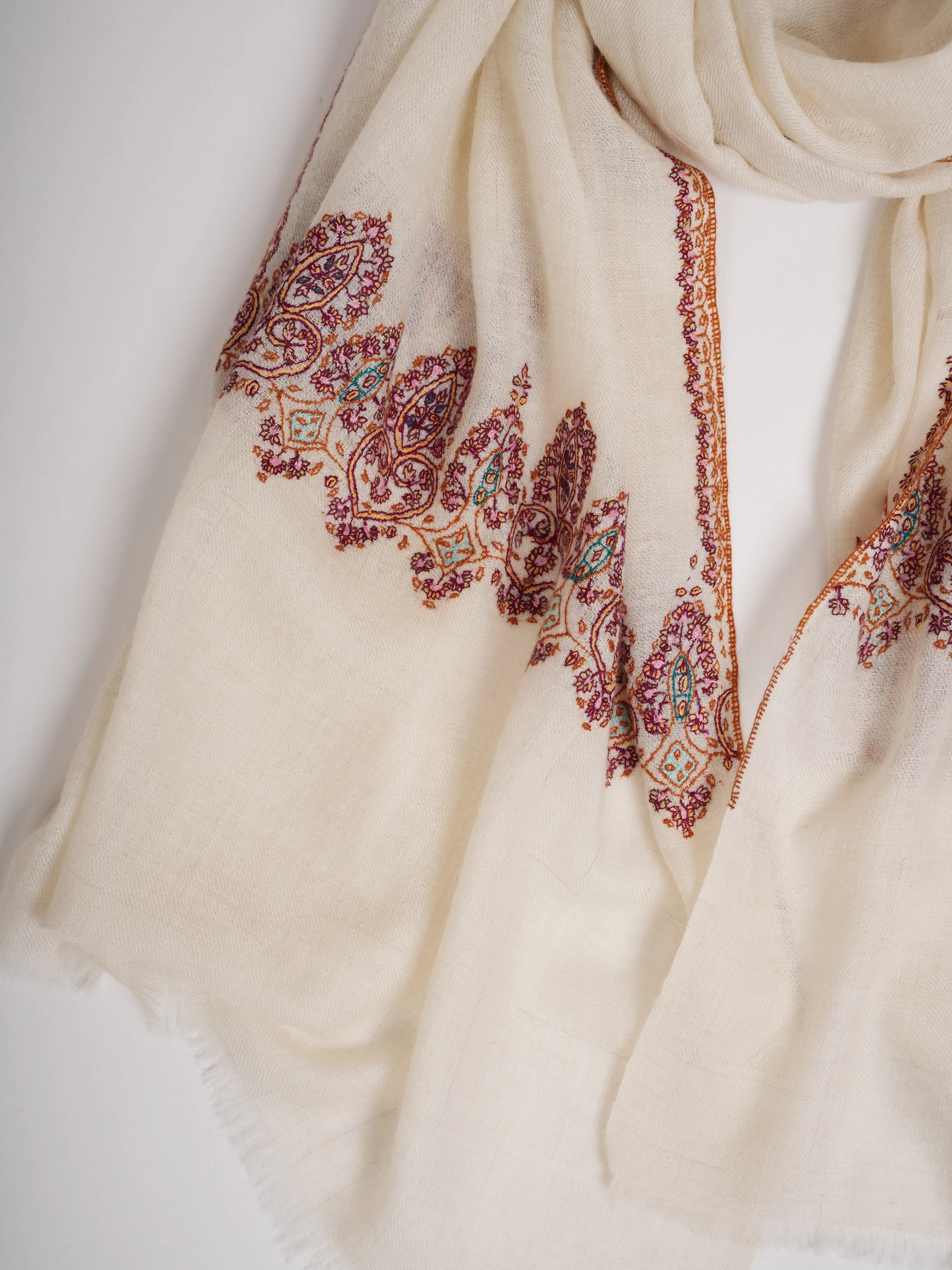 Ivory Palla Sozni Embroidered Soft Cashmere Stole Shahkaar