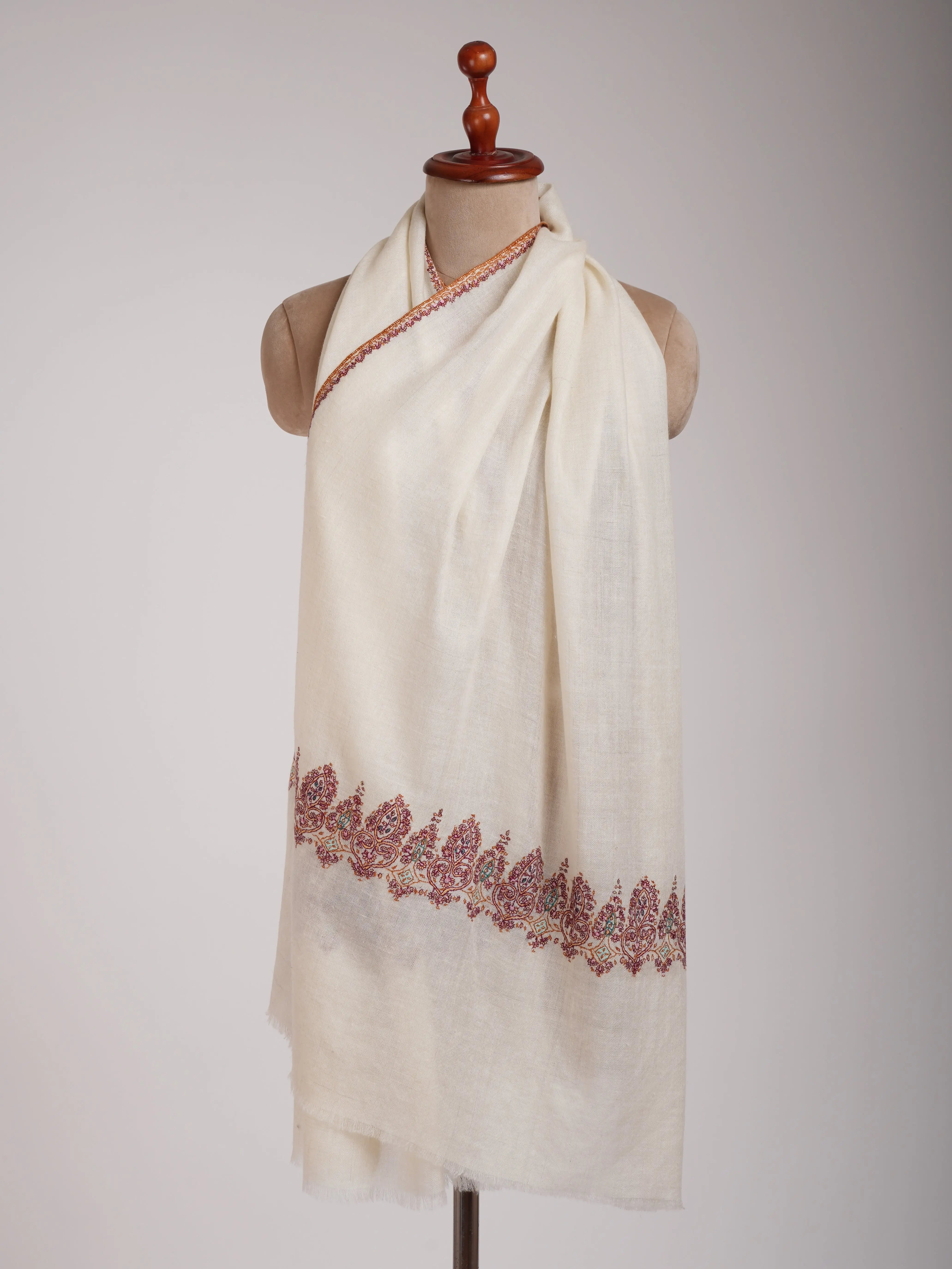 Ivory Palla Sozni Embroidered Soft Cashmere Stole Shahkaar