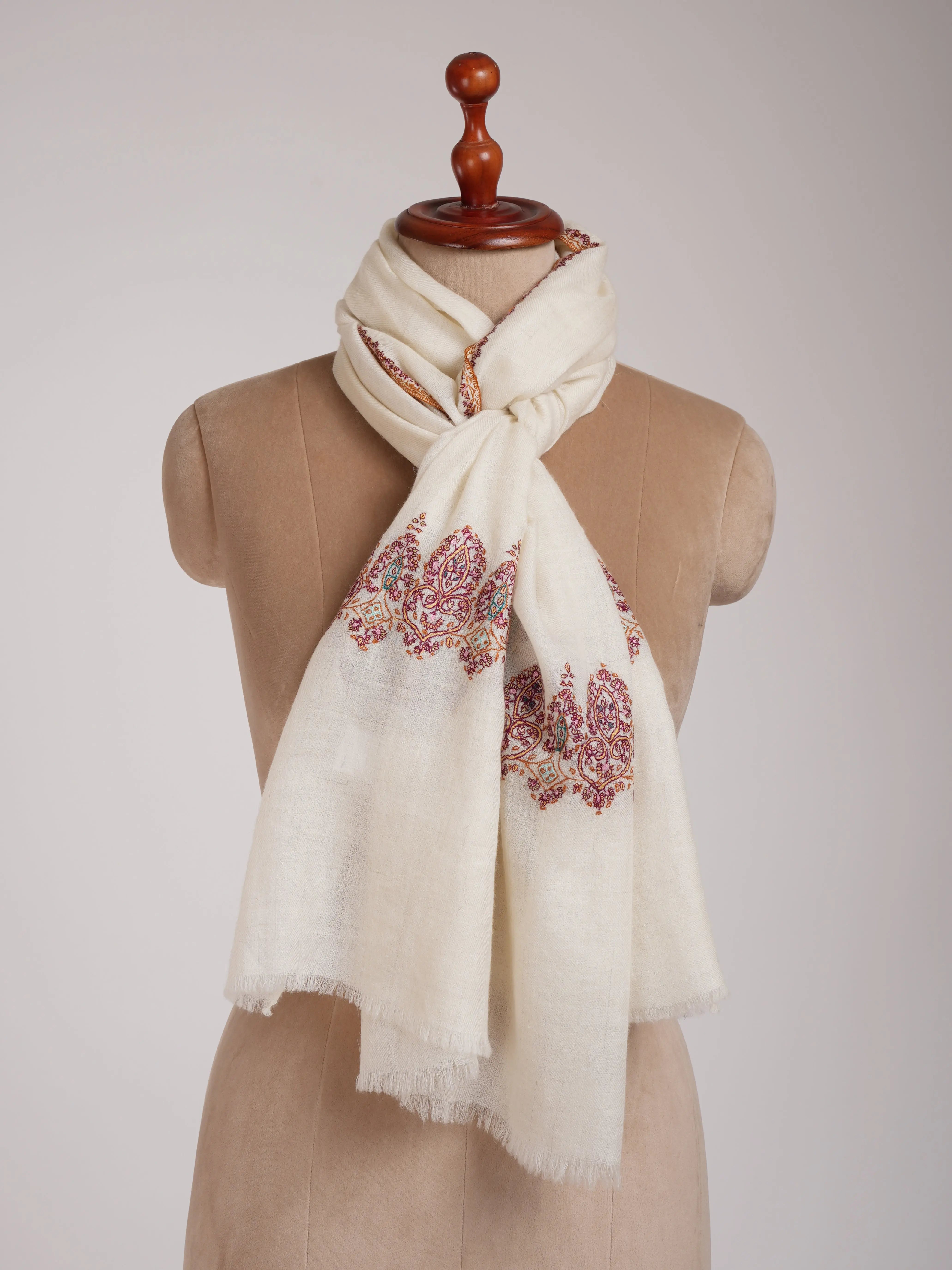 Ivory Palla Sozni Embroidered Soft Cashmere Stole Shahkaar