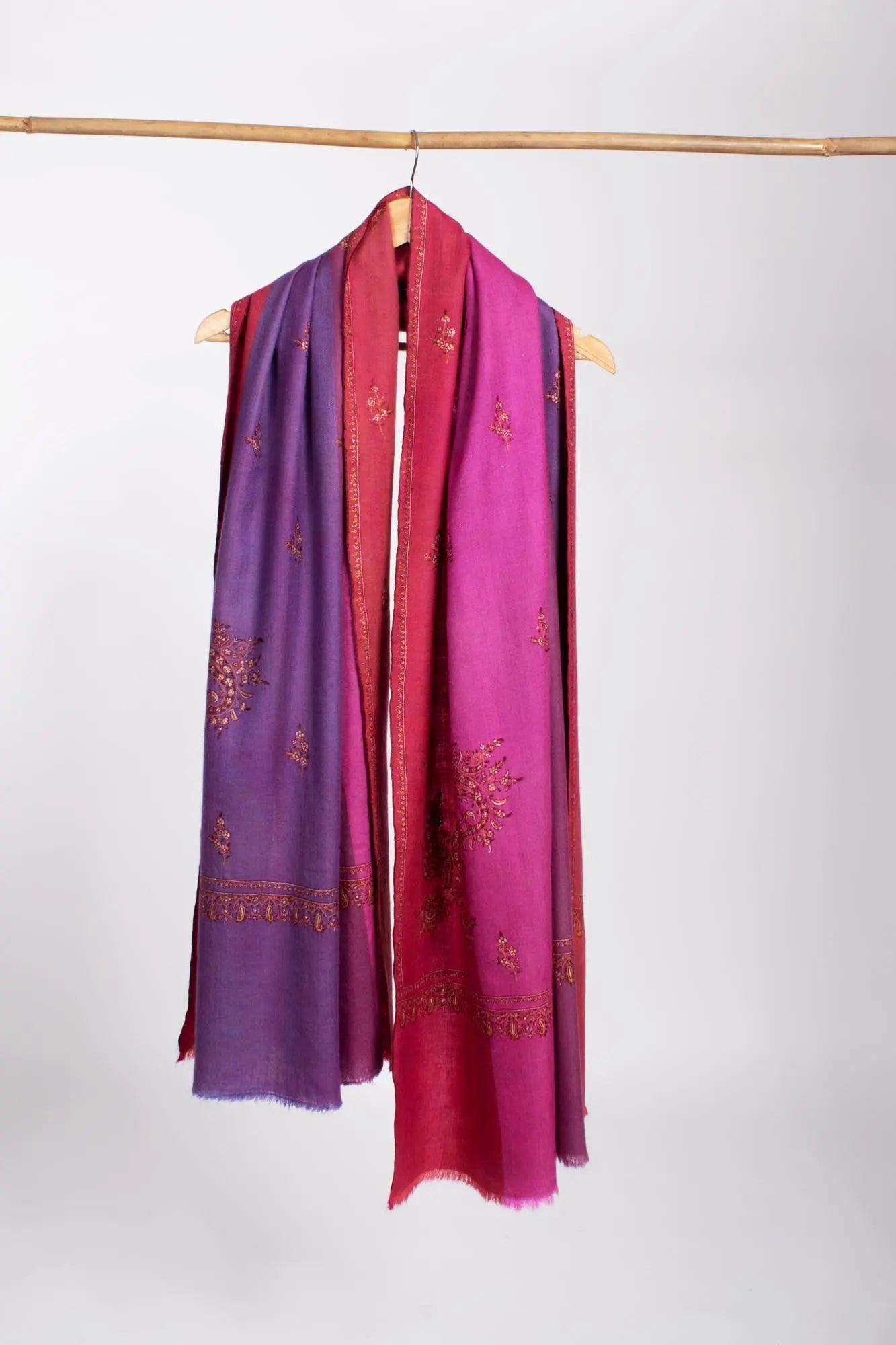 Kashmiri Purple and Magenta Handloomed Pashmina - ABERDARE Shahkaar