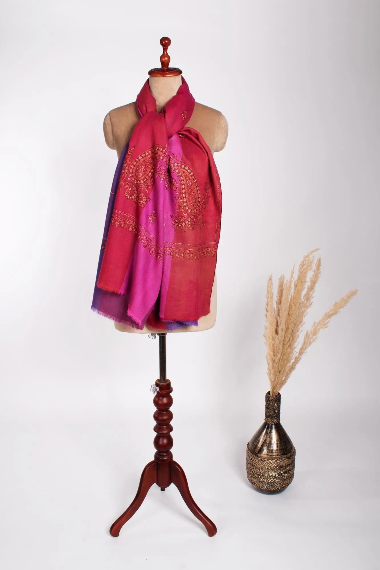 Kashmiri Purple and Magenta Handloomed Pashmina - ABERDARE Shahkaar