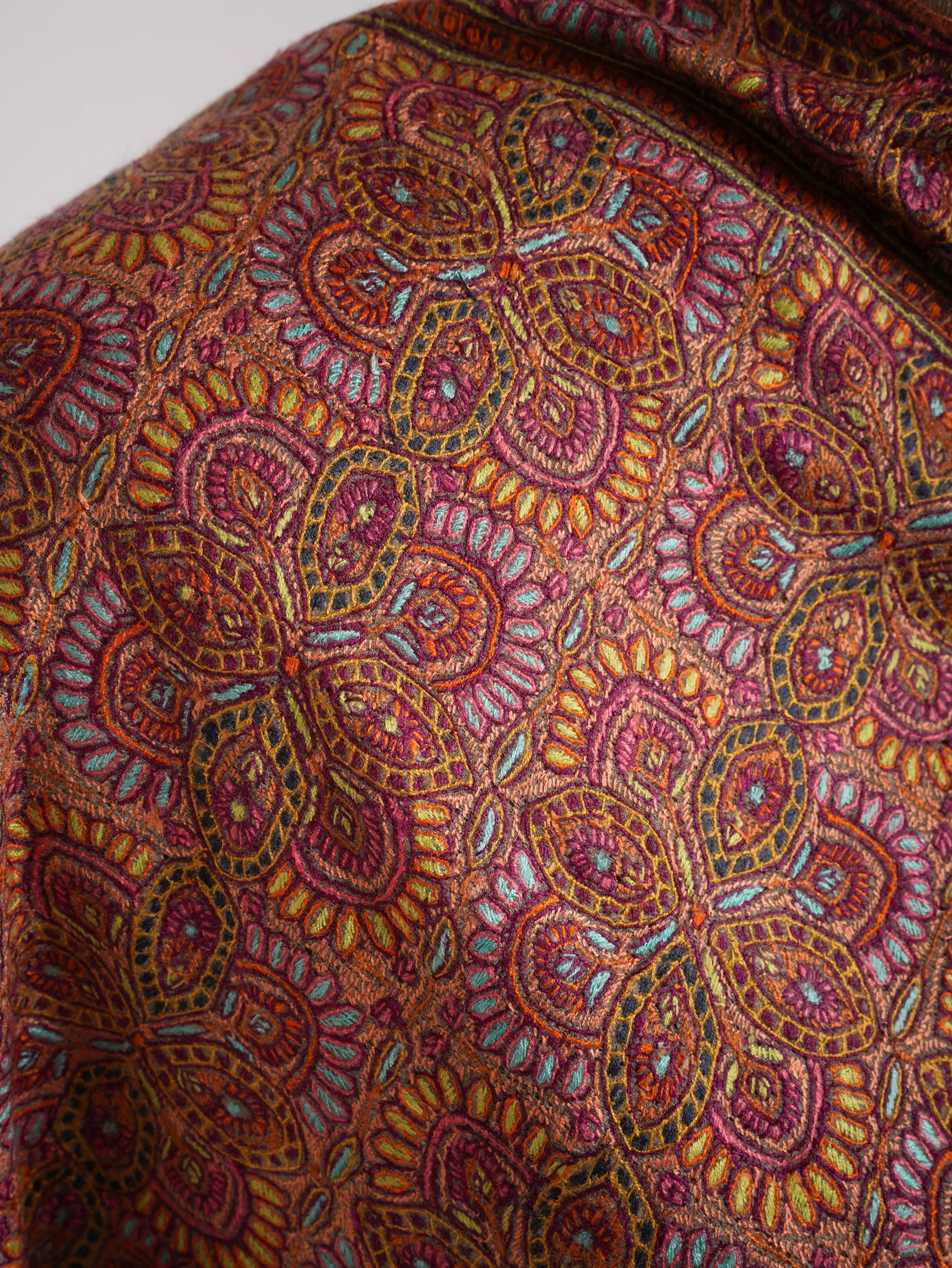Khatamband Embroidered Natural Grey Pashmina Jamavar Shawl Shahkaar