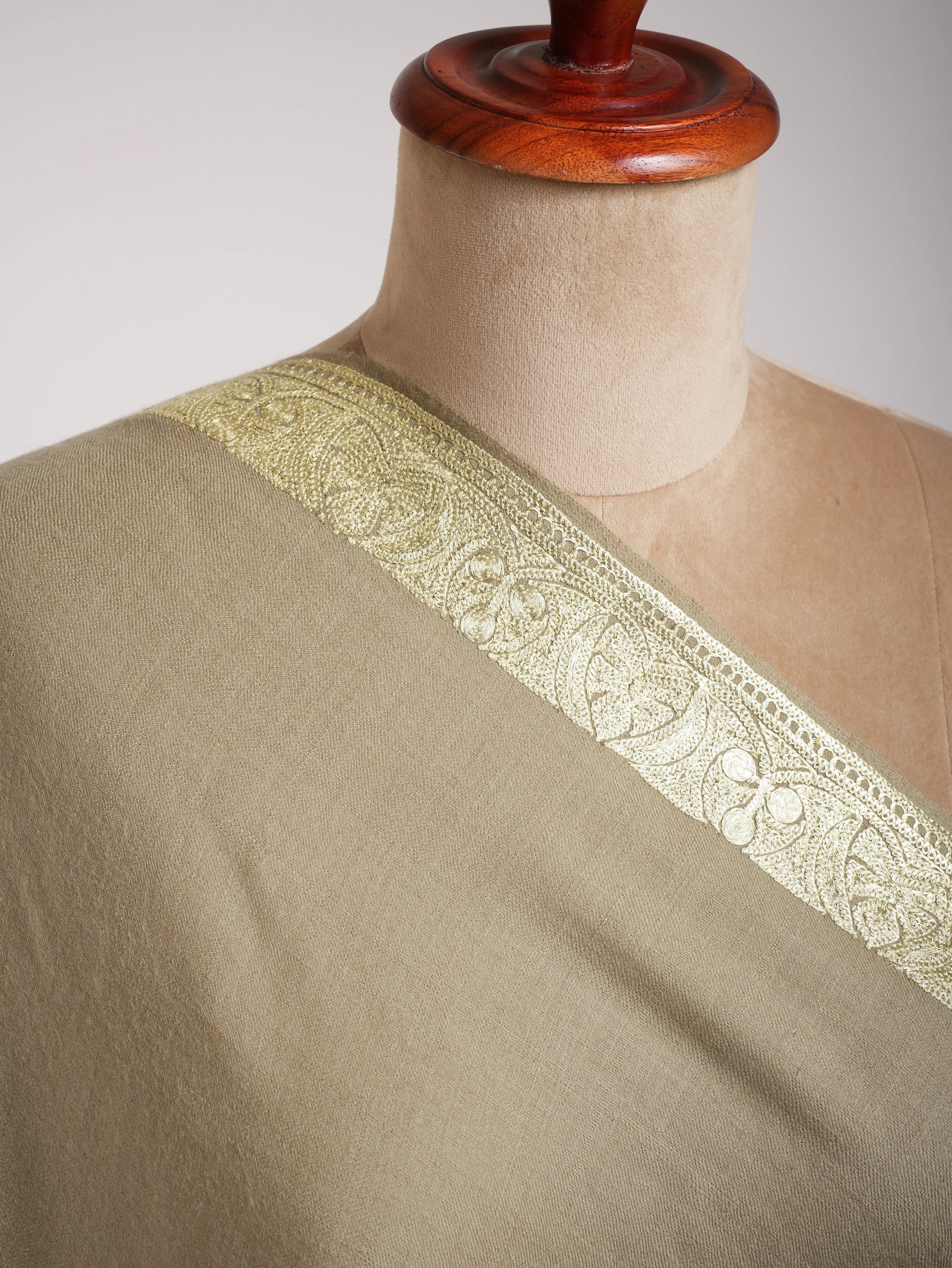 Leak Green Handmade Pashmina Shawl with Tillawork Shahkaar