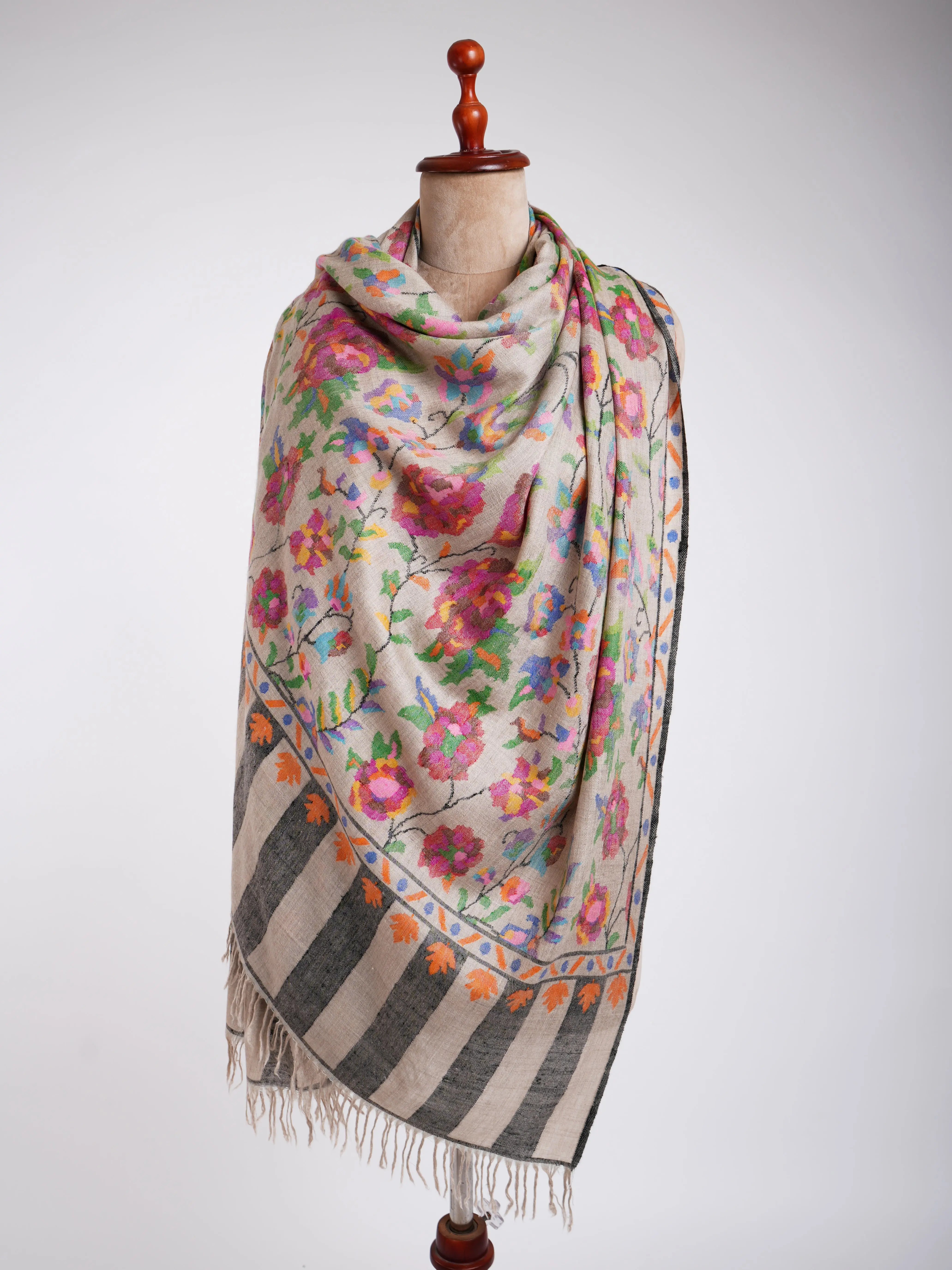 Light Beige Kani Weave Certified Cashmere Shawl Shahkaar