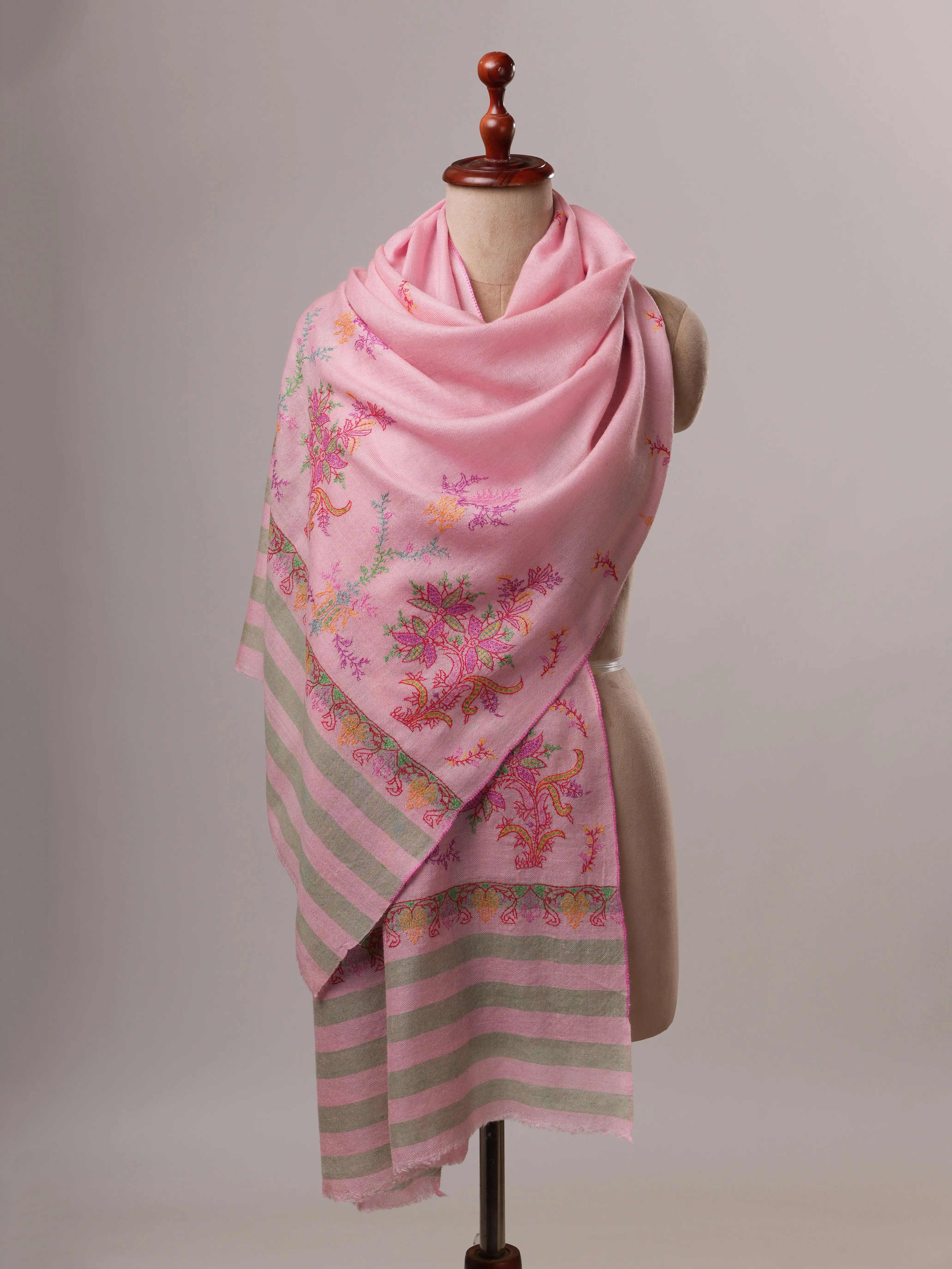 Luxurious Baby Pink Cashmere Scarf Featuring Delicate Palla Handwork Shahkaar