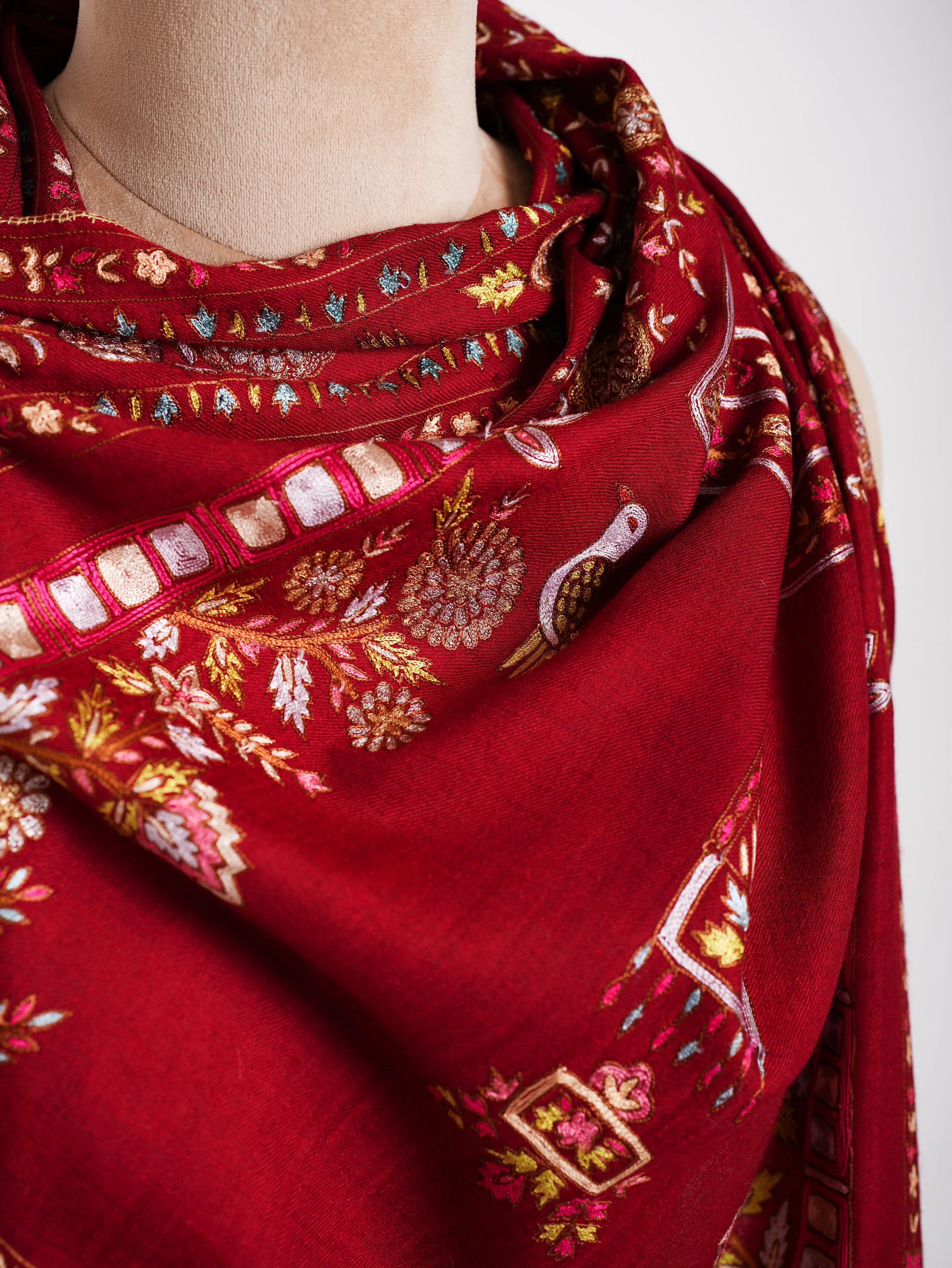 Metallic Zari and Art Silk Fusion Embroidered Pashmina Shawl Shahkaar