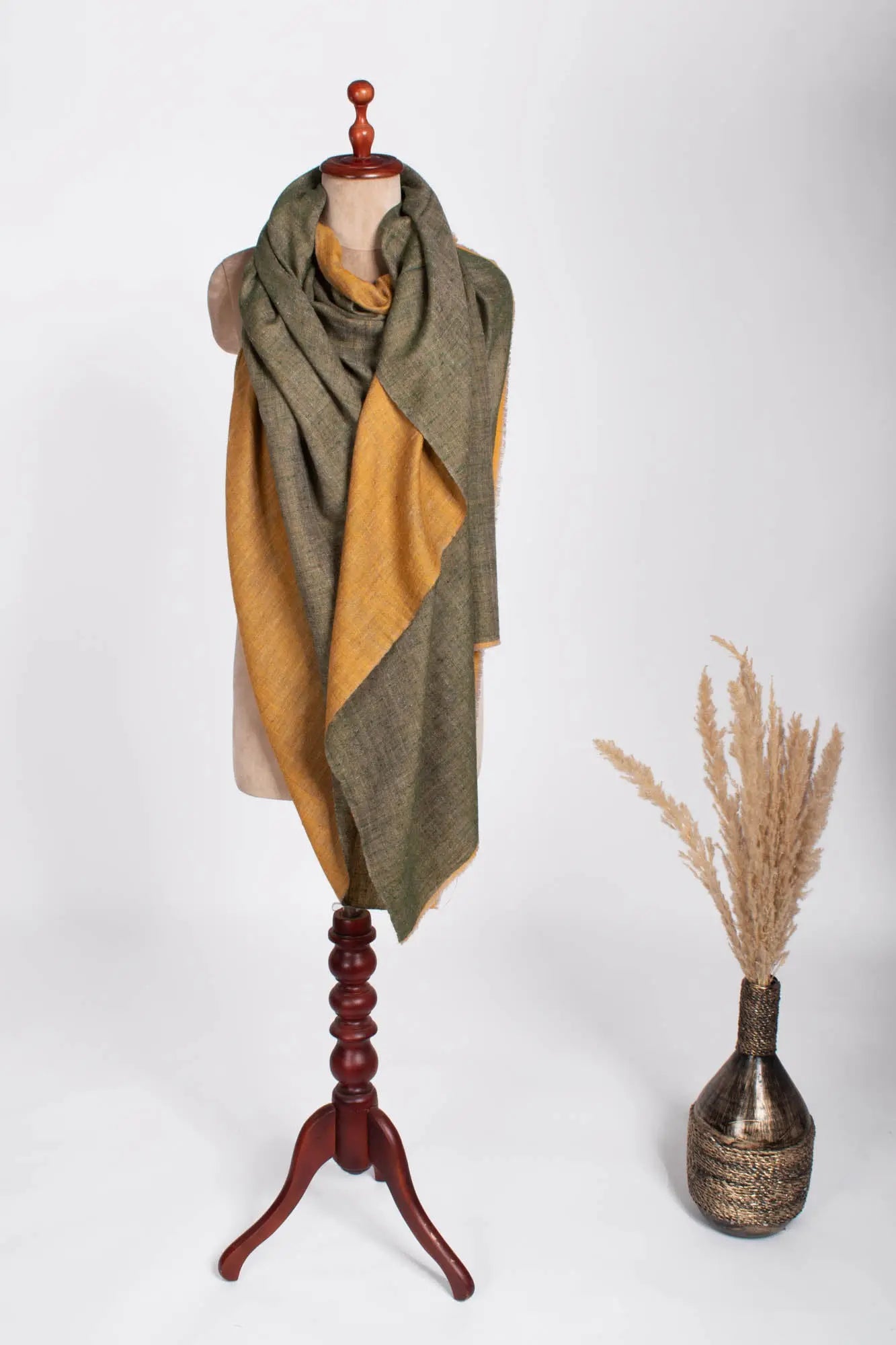 Mustard and Green Dorukha Pashmina Shawl - FLAGSTAFF Shahkaar