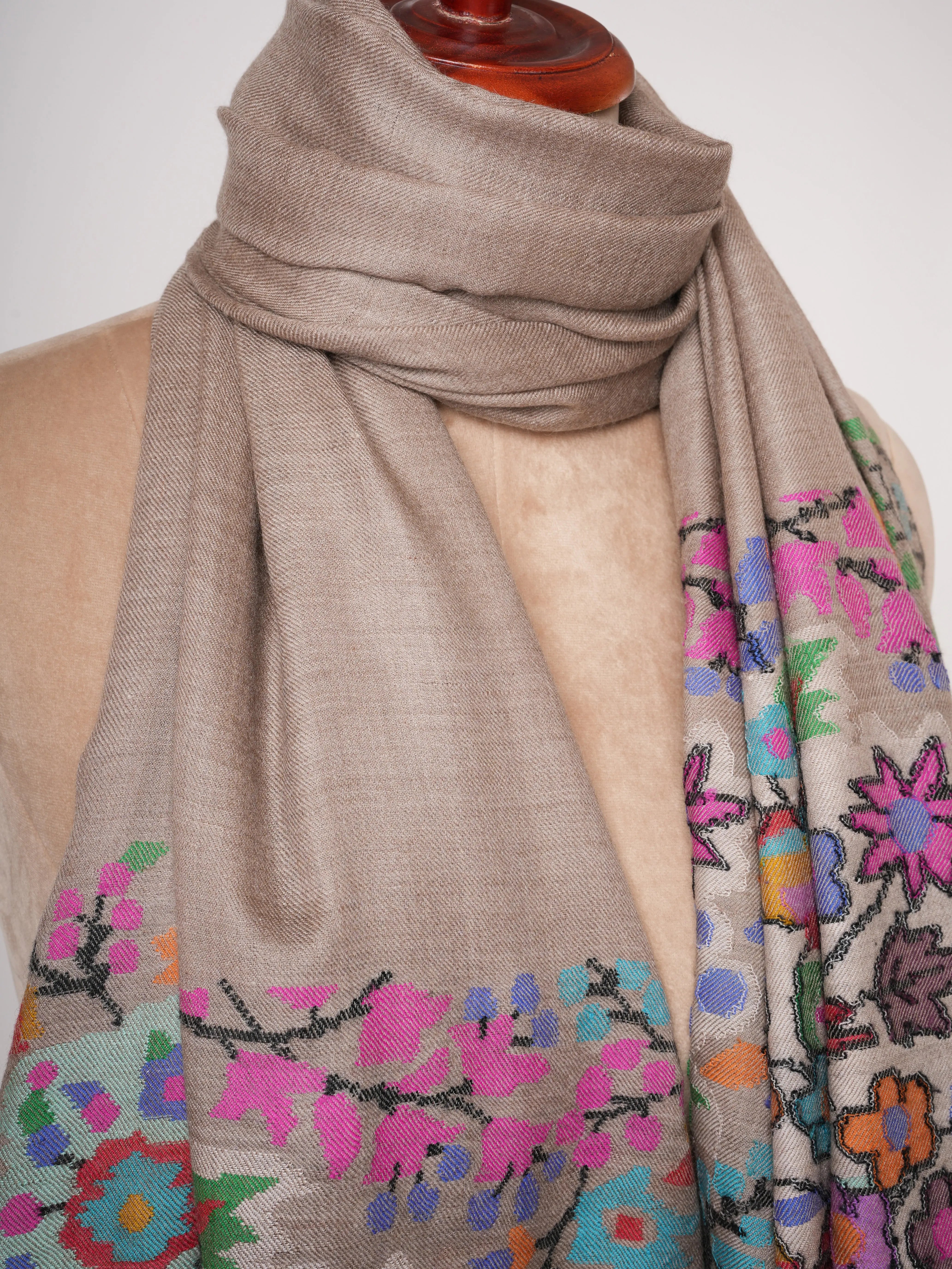Natural Beige Kani Pashmina Shawl with Floral Motifs Shahkaar