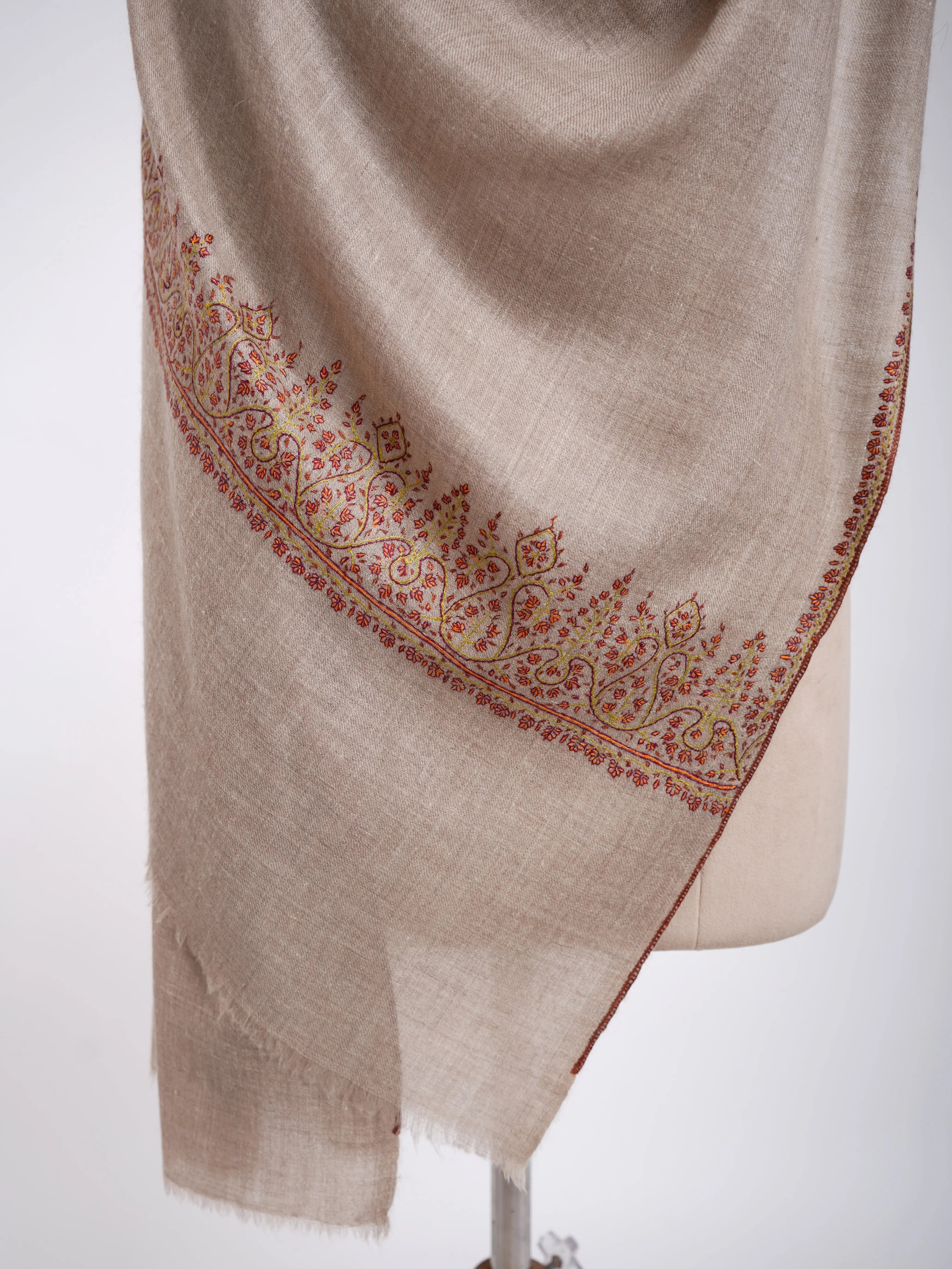 Natural Gray Hand Sozni Embroidery Featherlight Cashmere Stole Shahkaar