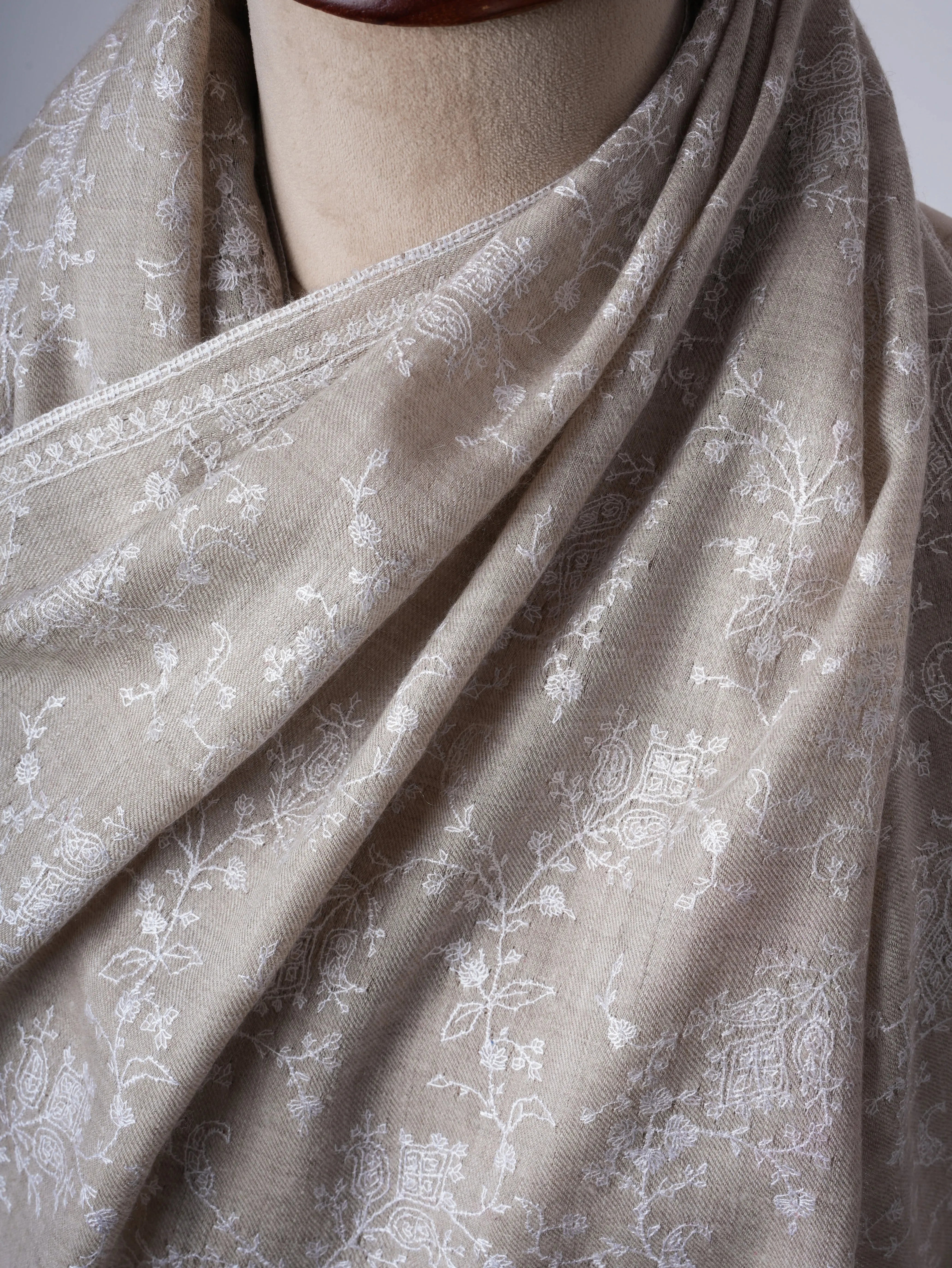 Natural Grey Cashmere Scarf with White Jaali Embroidery – Handcrafted Minimalist Luxury Shahkaar