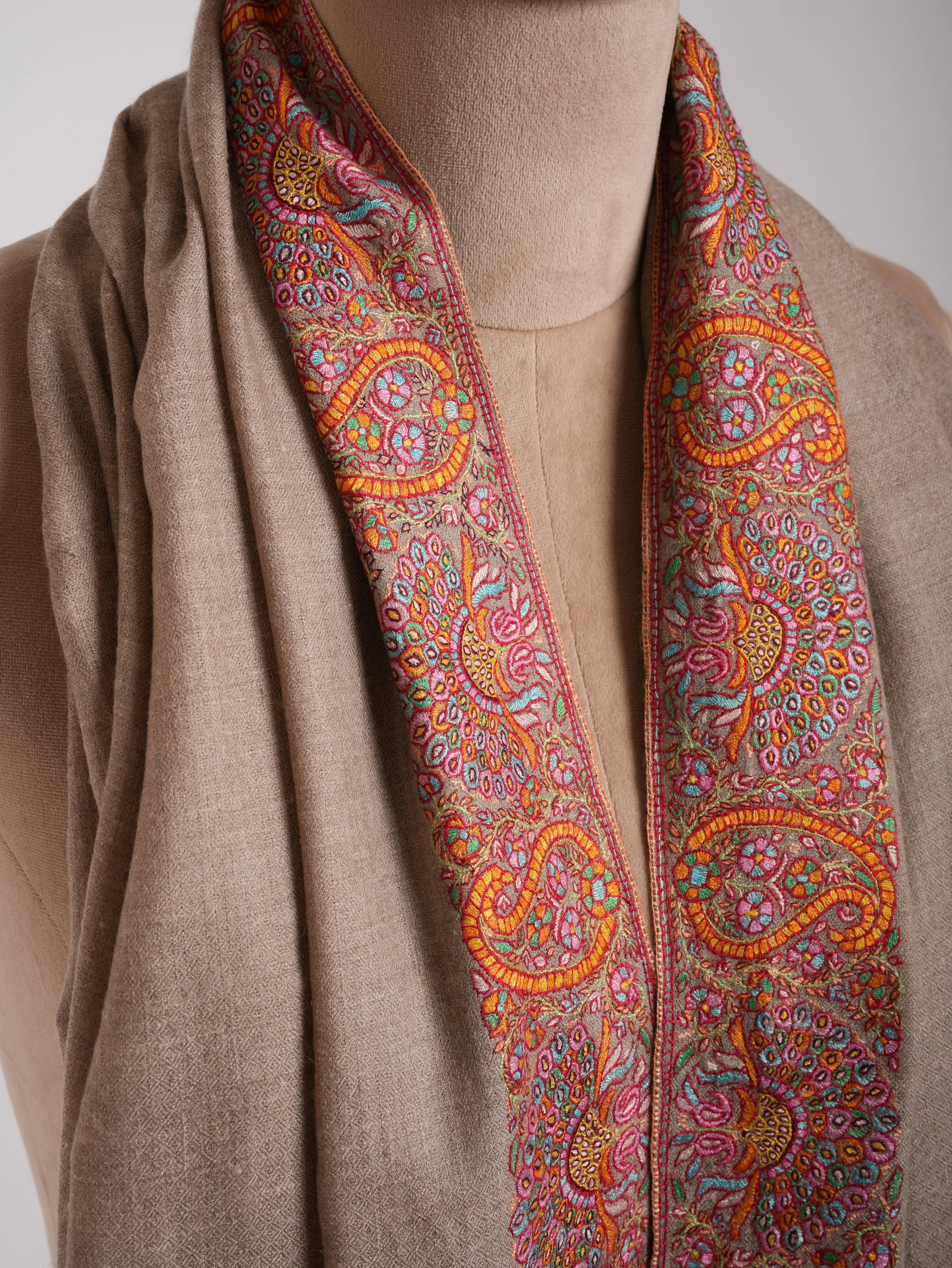 Natural Grey Daur Dar Kashmiri Pashmina Shawl Shahkaar